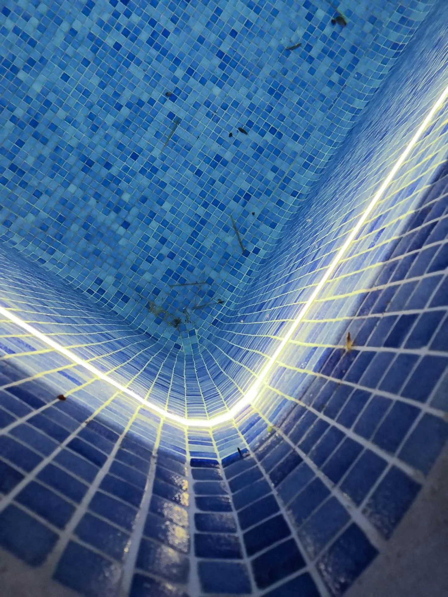 Swimming pool in Ronda Center Apartments with Pool