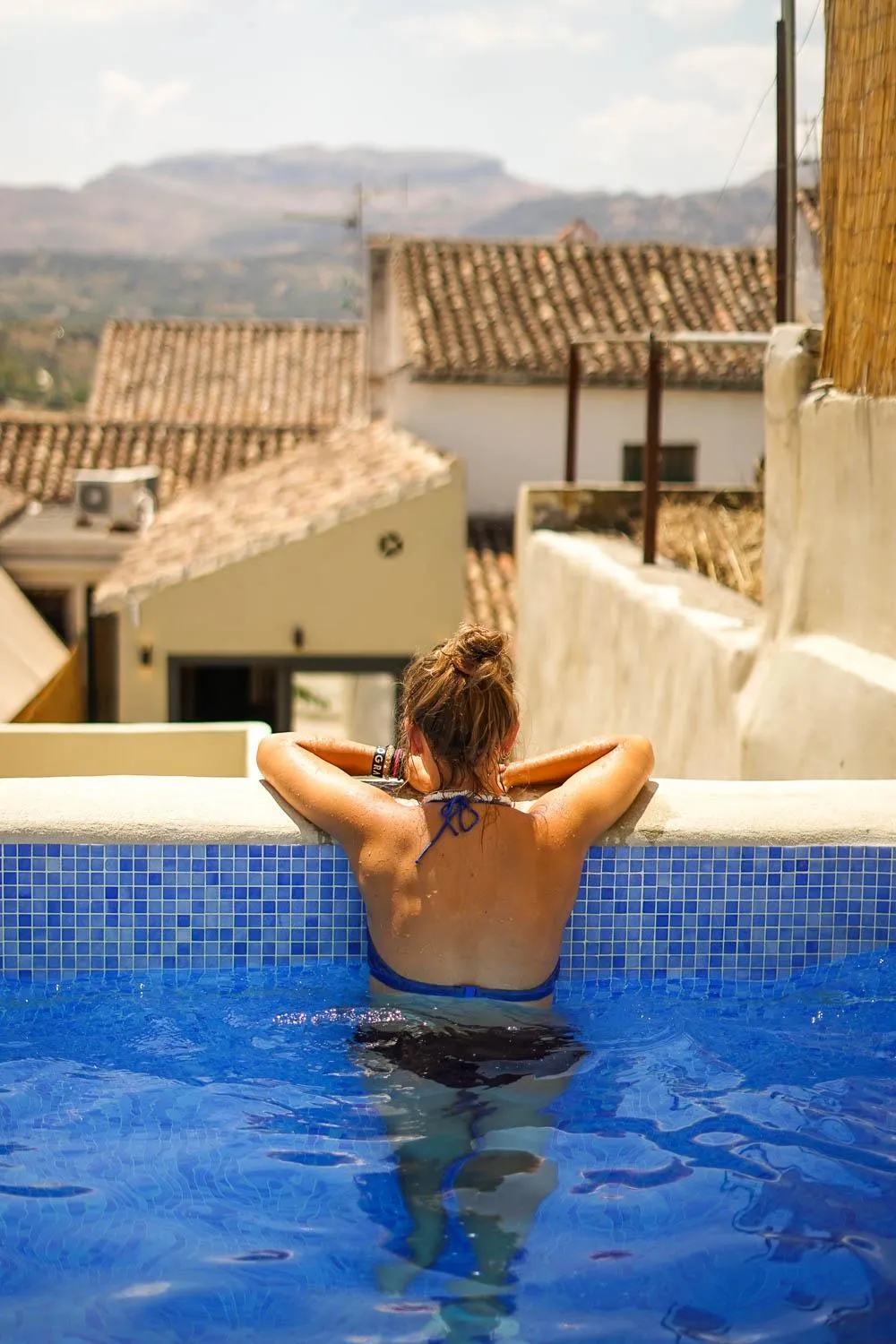 Mountain view in Ronda Center Apartments with Pool