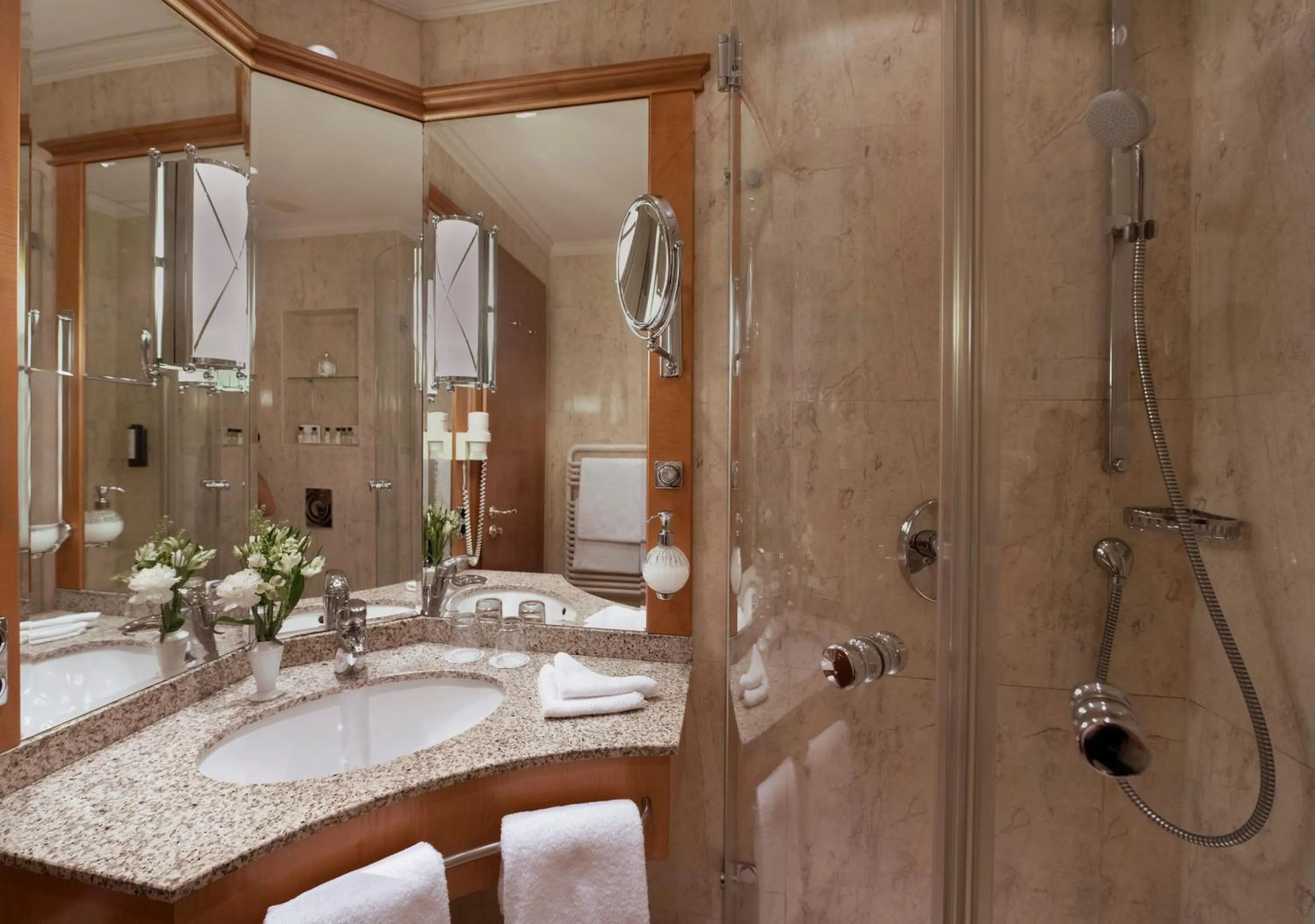 Bathroom in Hotel Am Jägertor