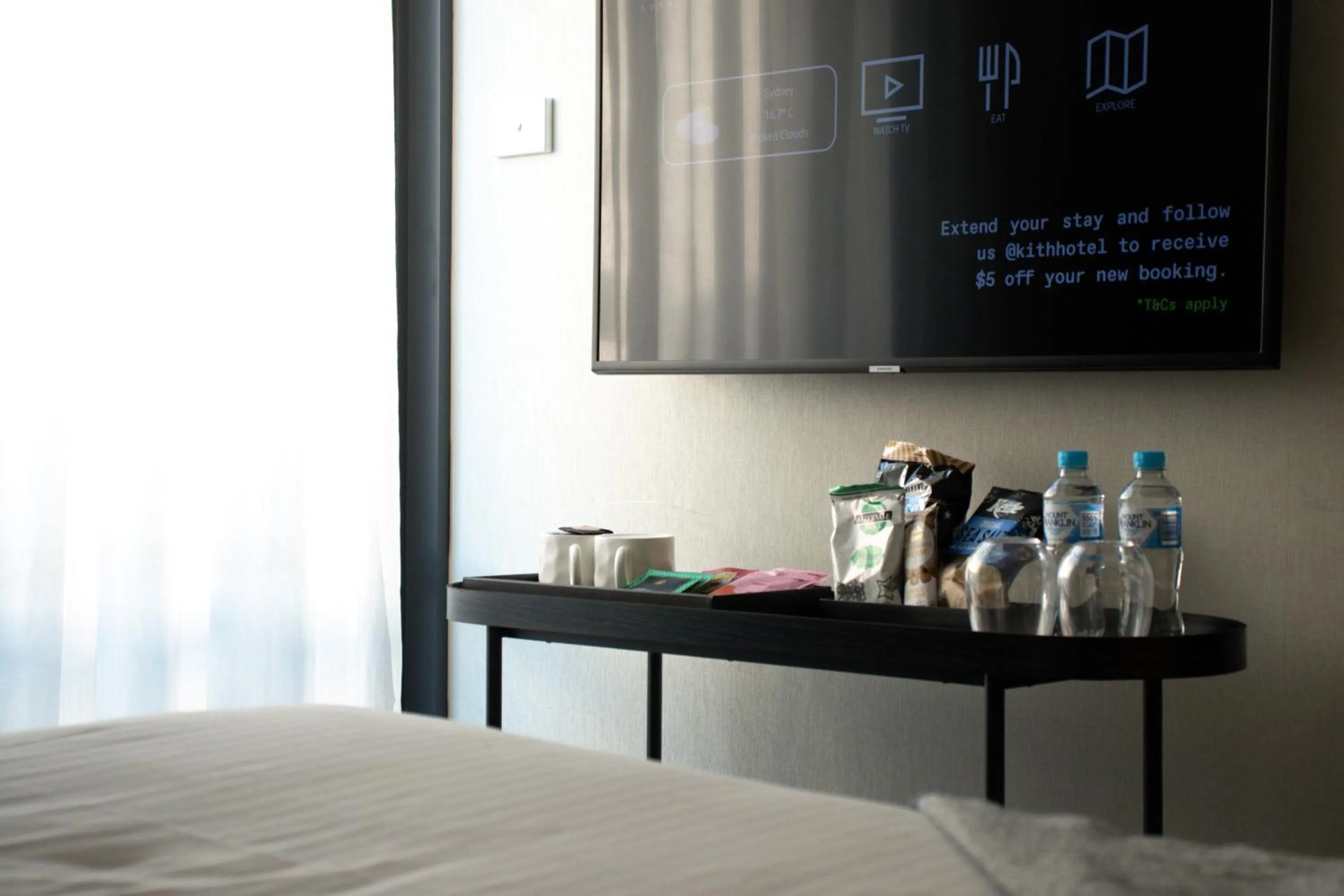 Coffee/tea facilities, Bed in Kith Hotel Darling Harbour