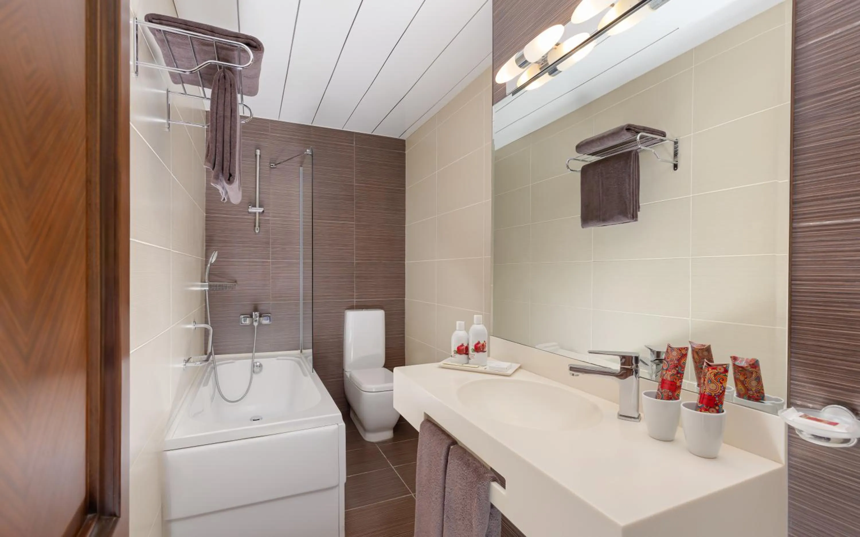 Bathroom in Chinar Health Hotel Naftalan