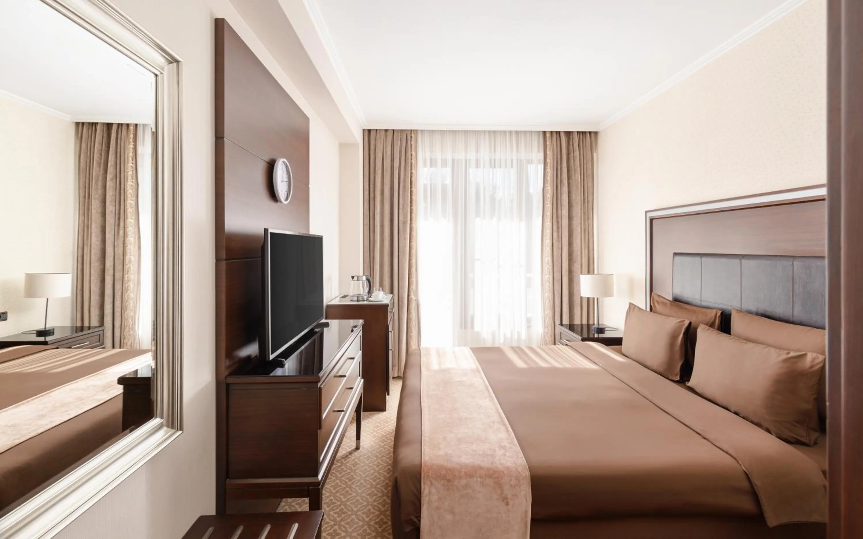 Bedroom, Bed in Chinar Health Hotel Naftalan