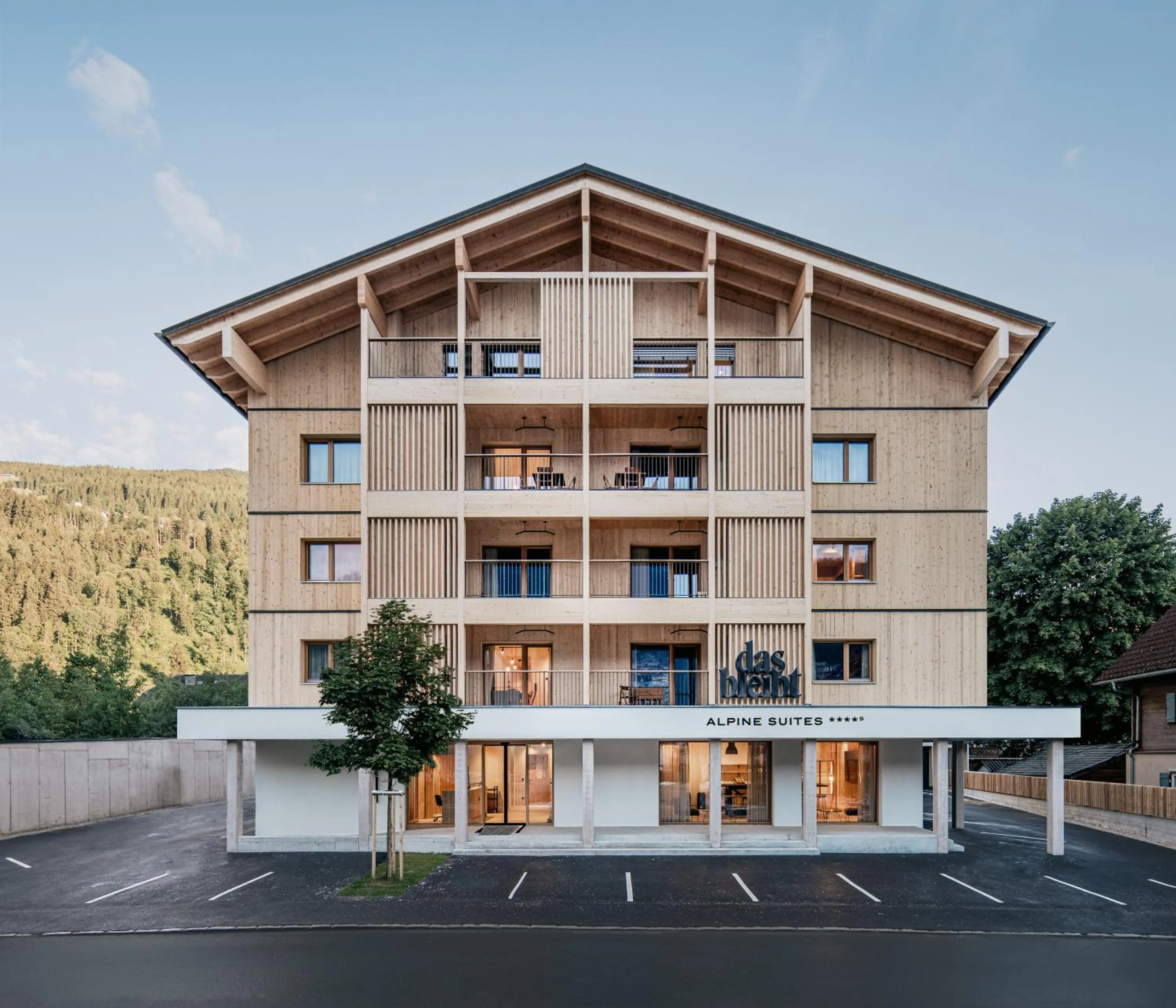 Property building in das bleibt Alpine Suites