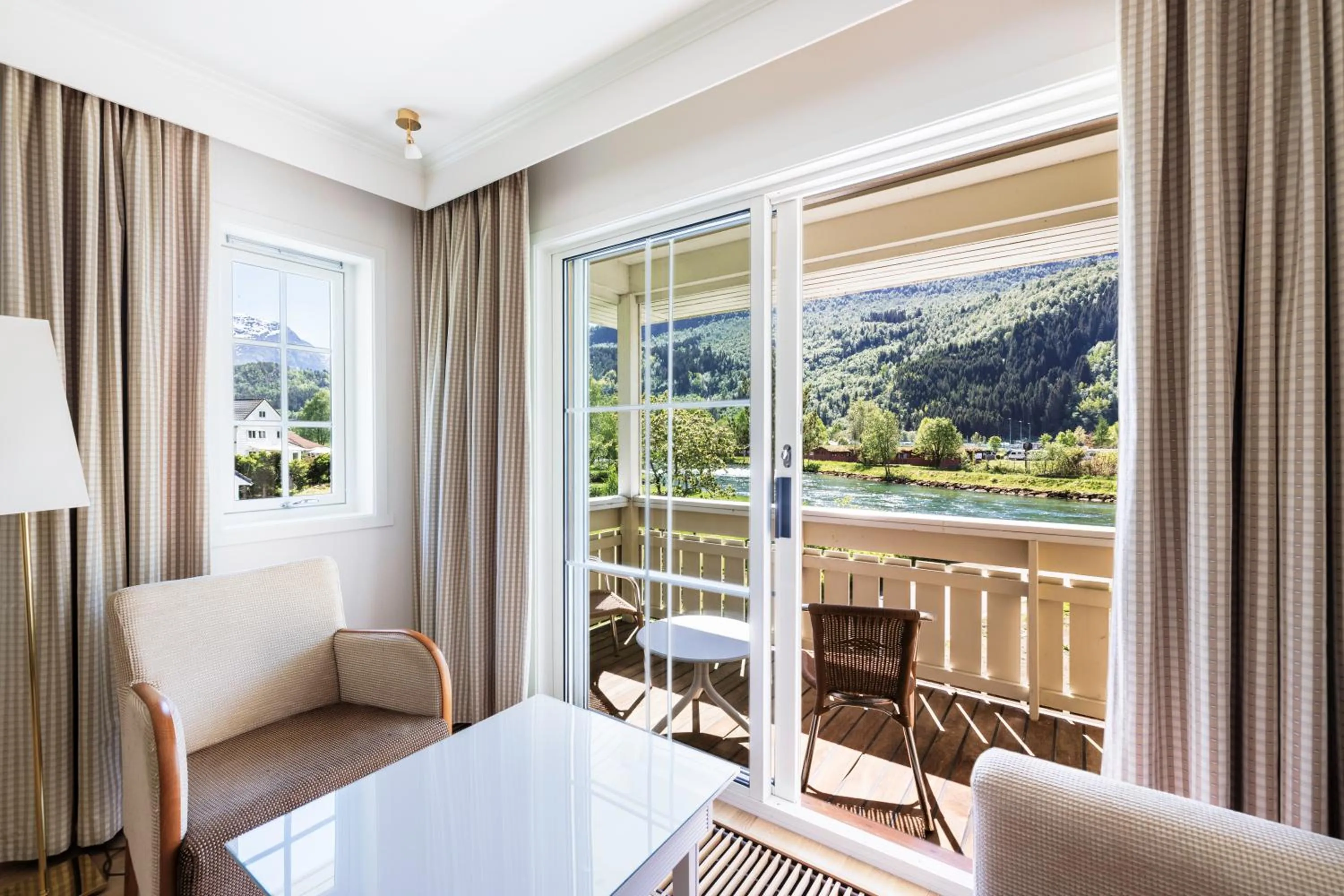 Day in Hotel Loenfjord Loen