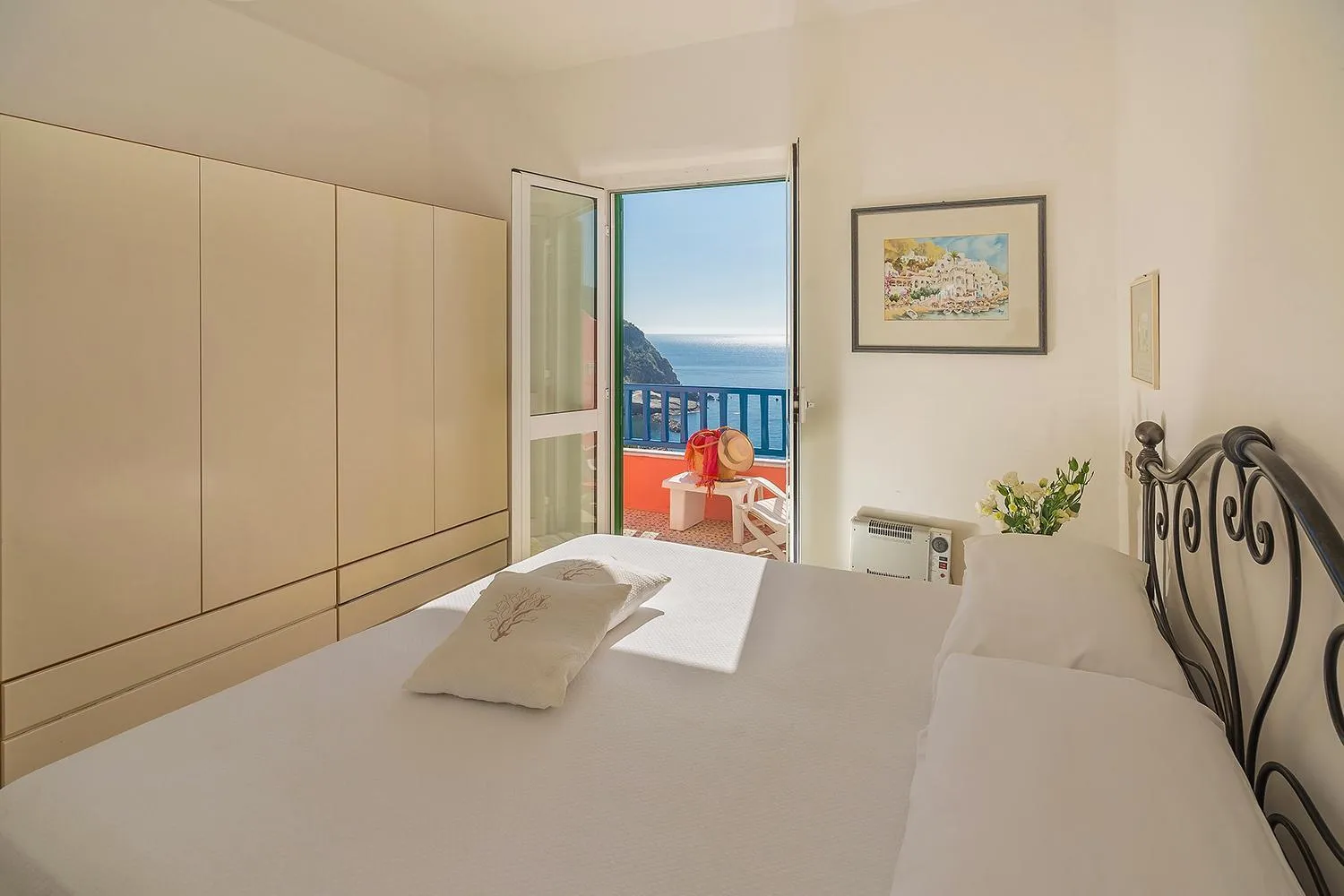 Sea view, Bed in Hotel Villa Maria