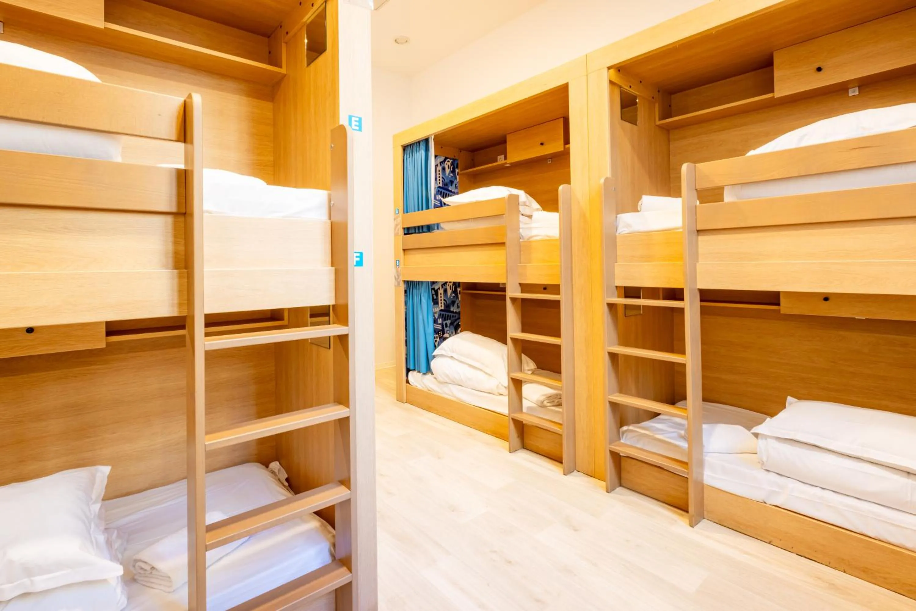 Bed in The People - Marseille