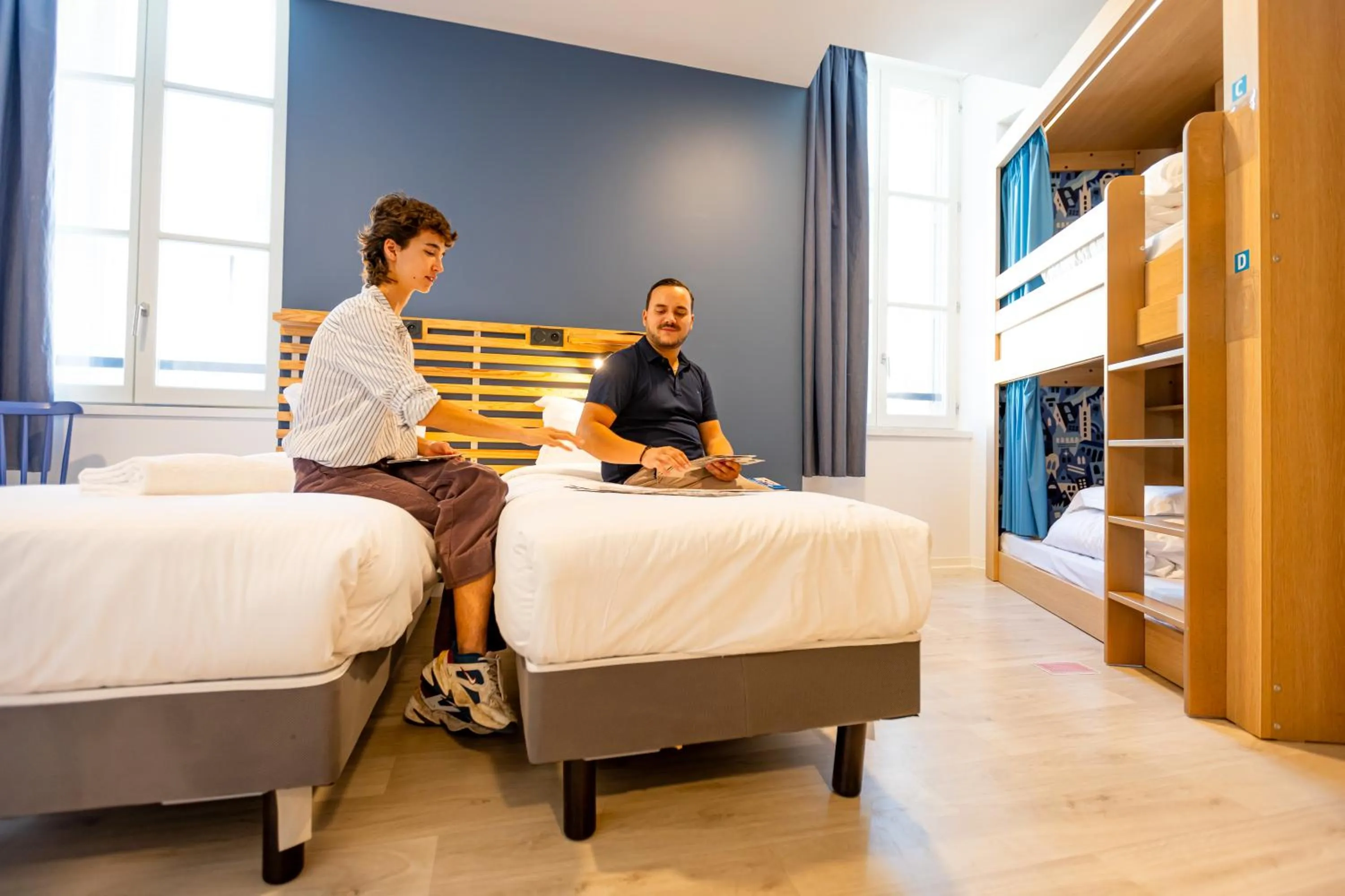 Bed in The People - Marseille