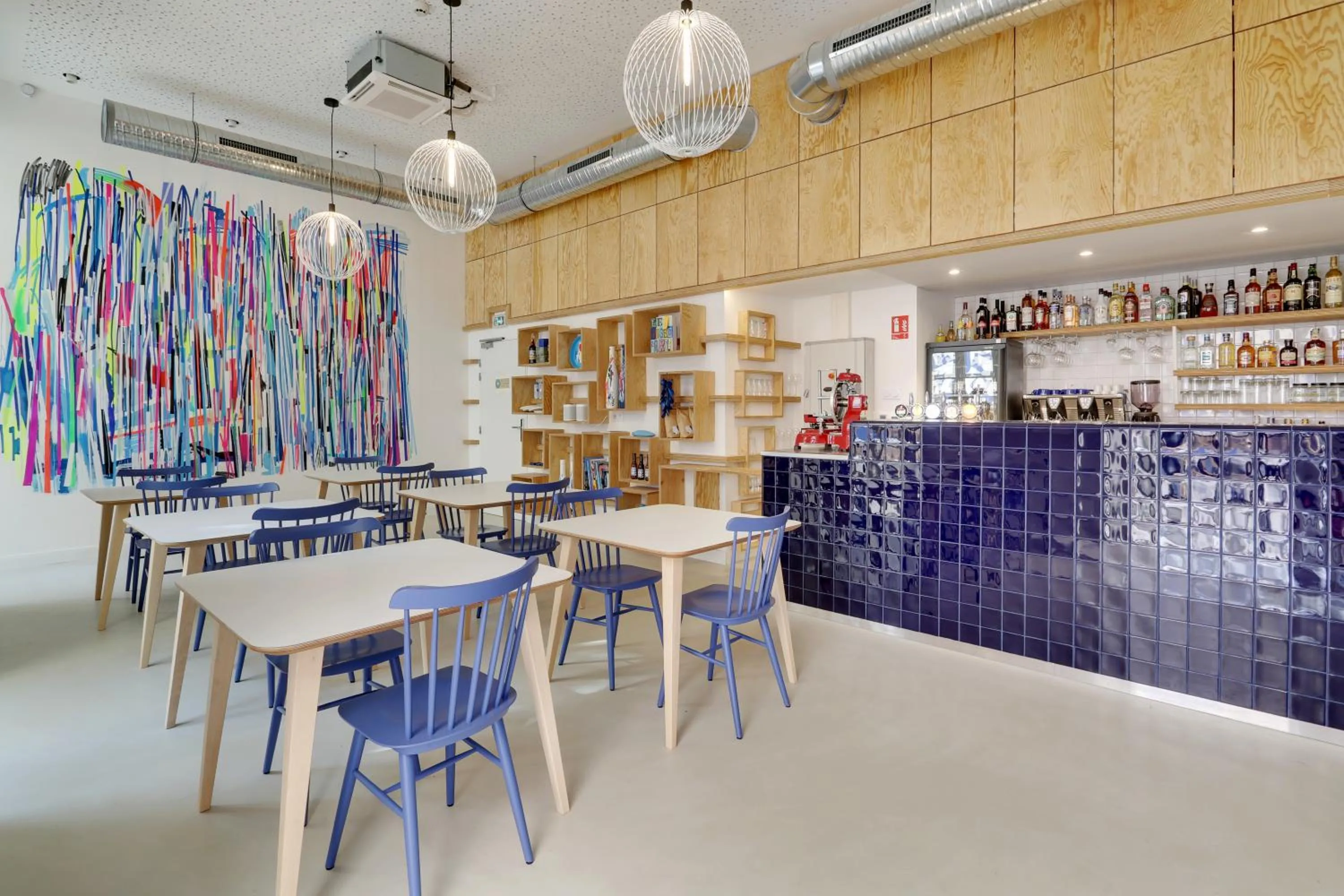 Restaurant/places to eat in The People - Marseille