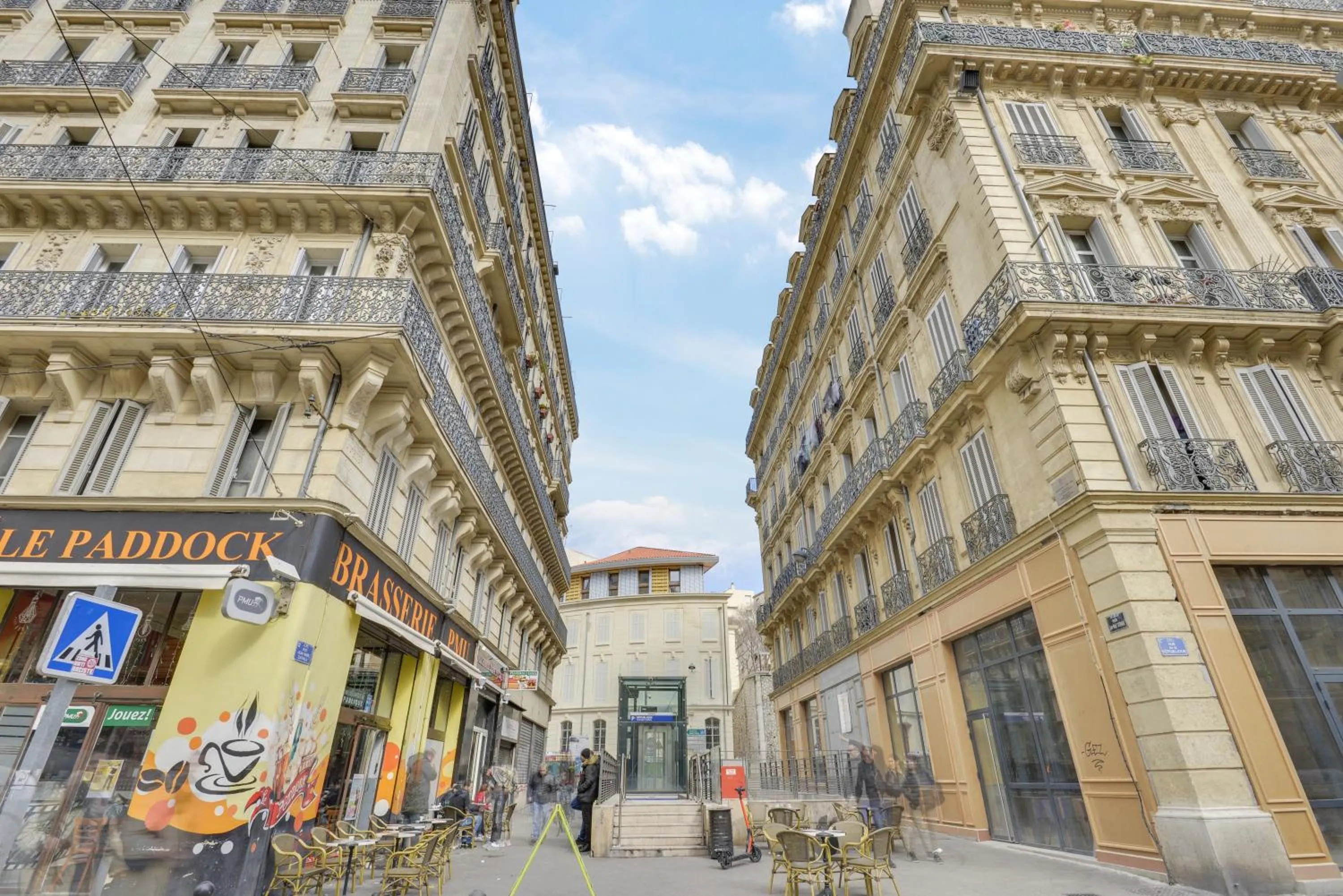 Property building in The People - Marseille