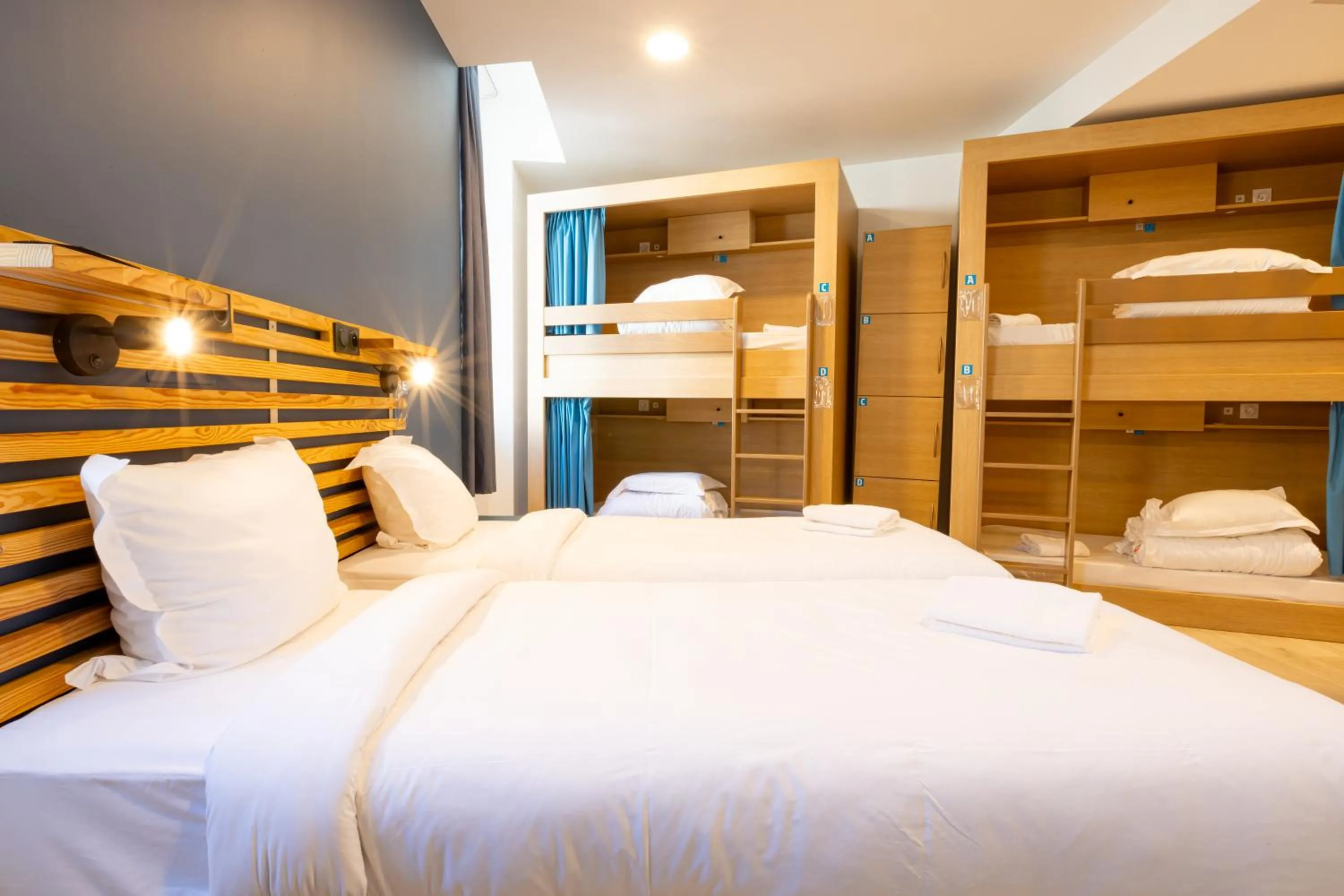 Bed in The People - Marseille