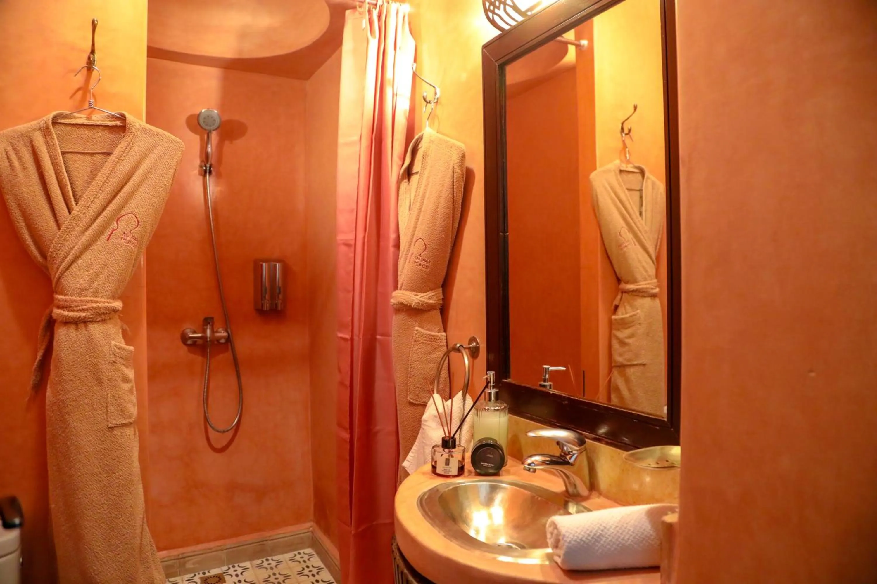 Bathroom in Riad Hôtel Marraplace