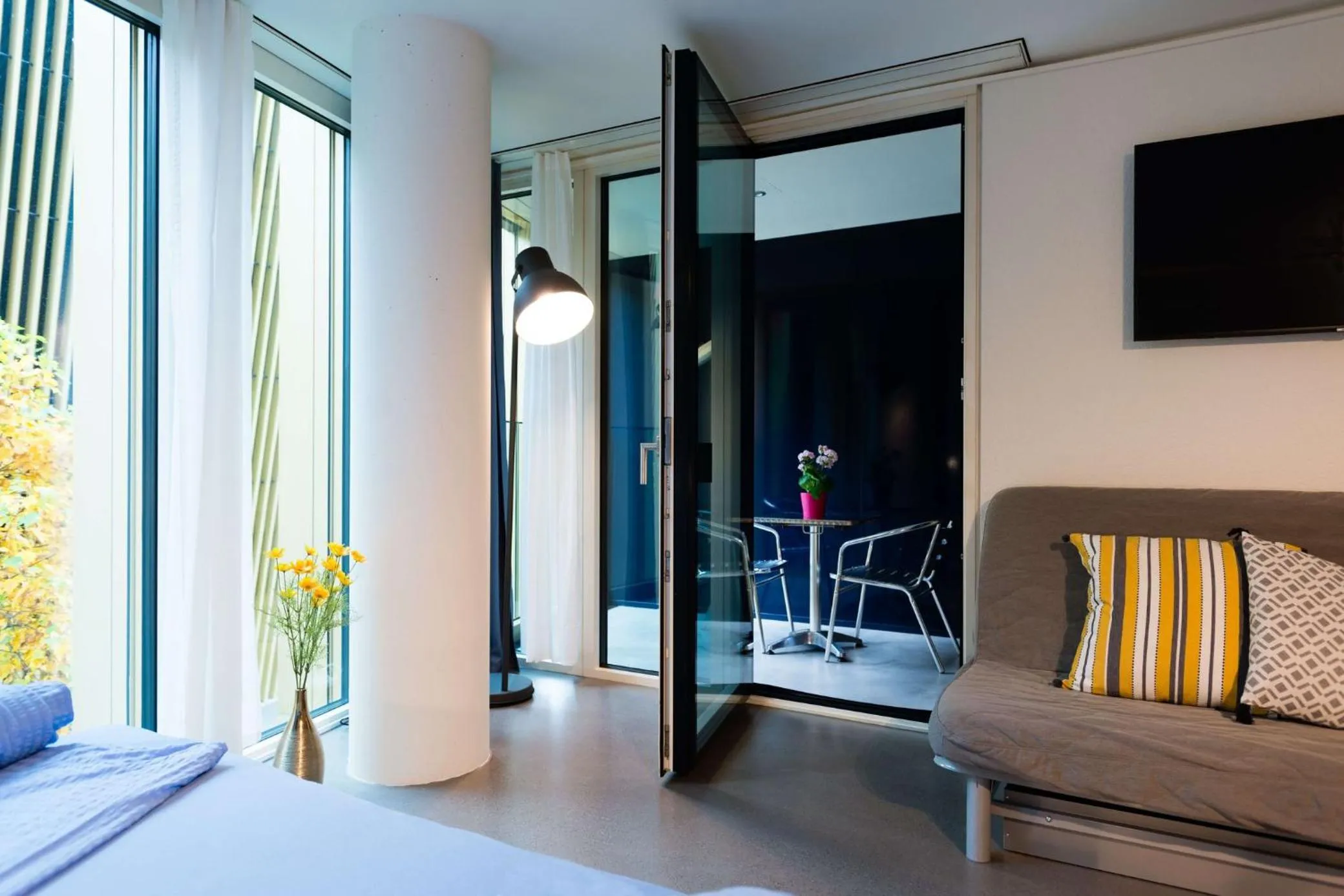 Balcony/Terrace, Bed in HITrental Allmend Comfort Studios