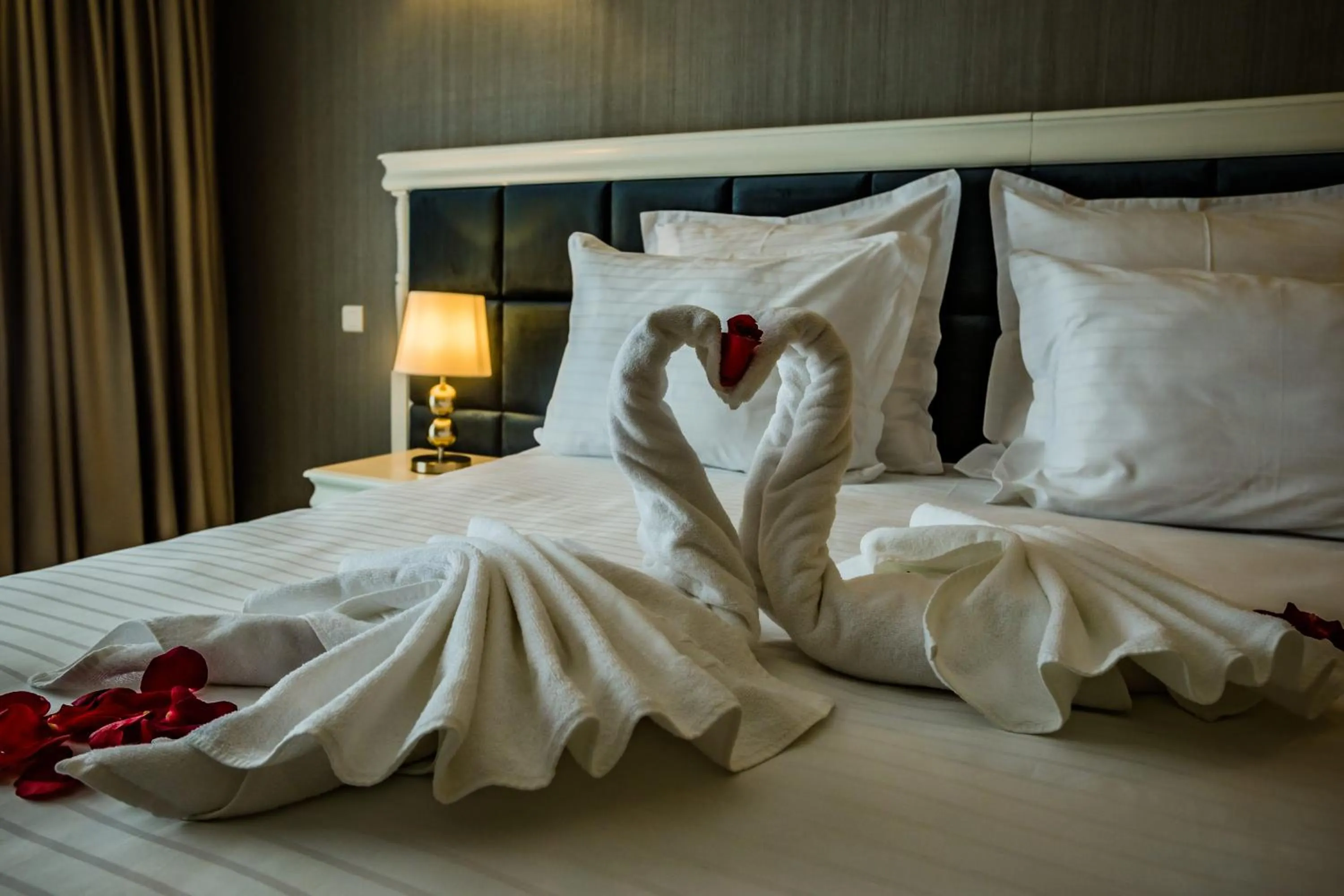 Bed in HOTEL CARPAT INN