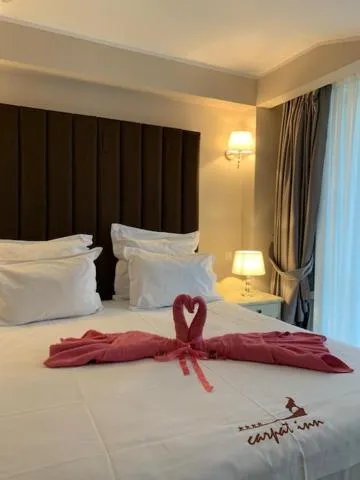 Bed in HOTEL CARPAT INN
