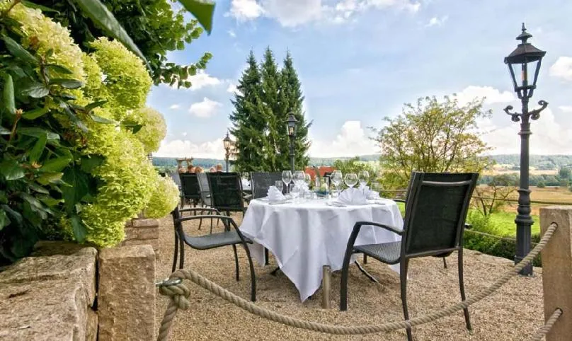 Garden view in Hotel Am Rosenberg