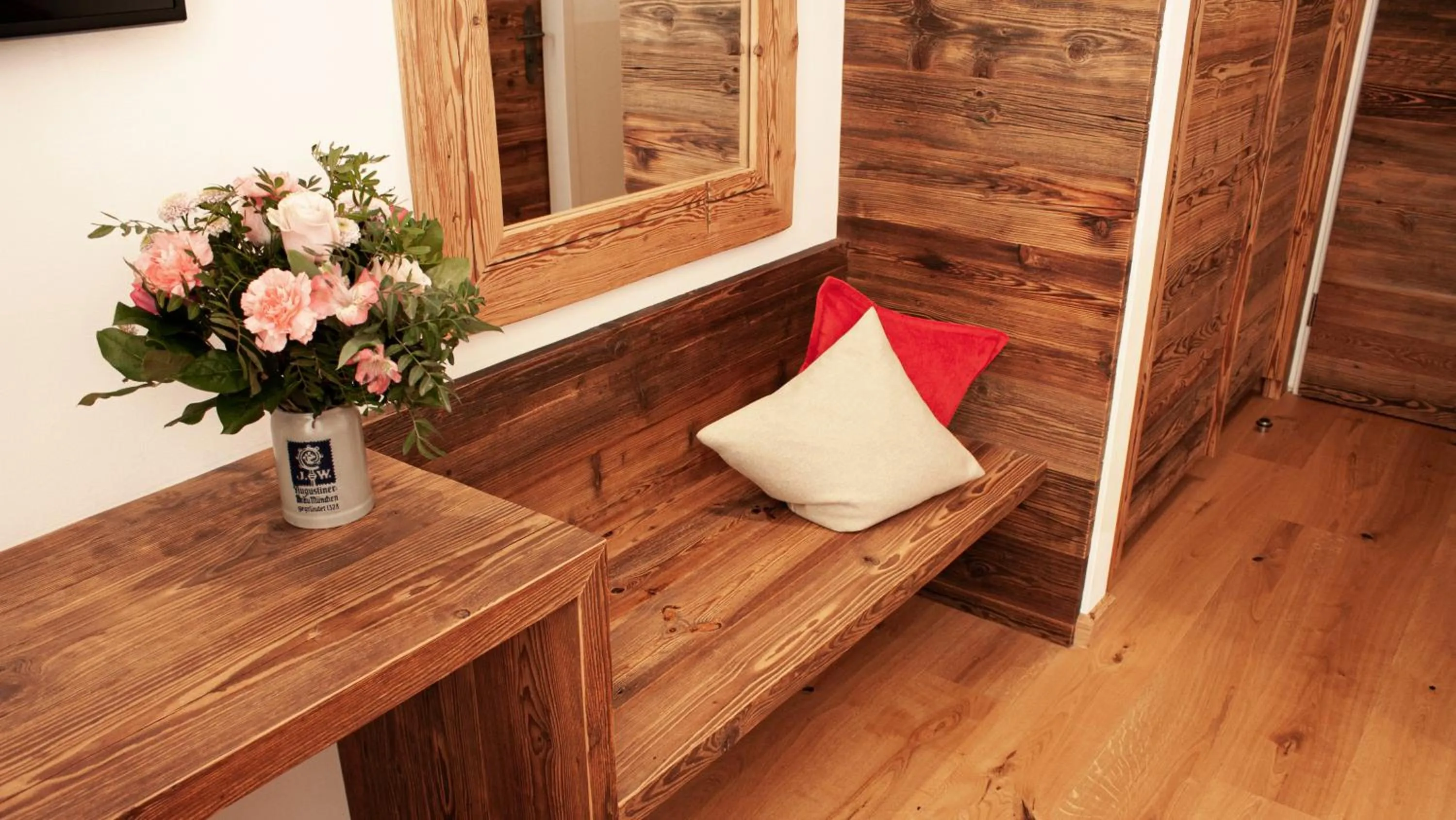 Seating area in Hotel Almwirt