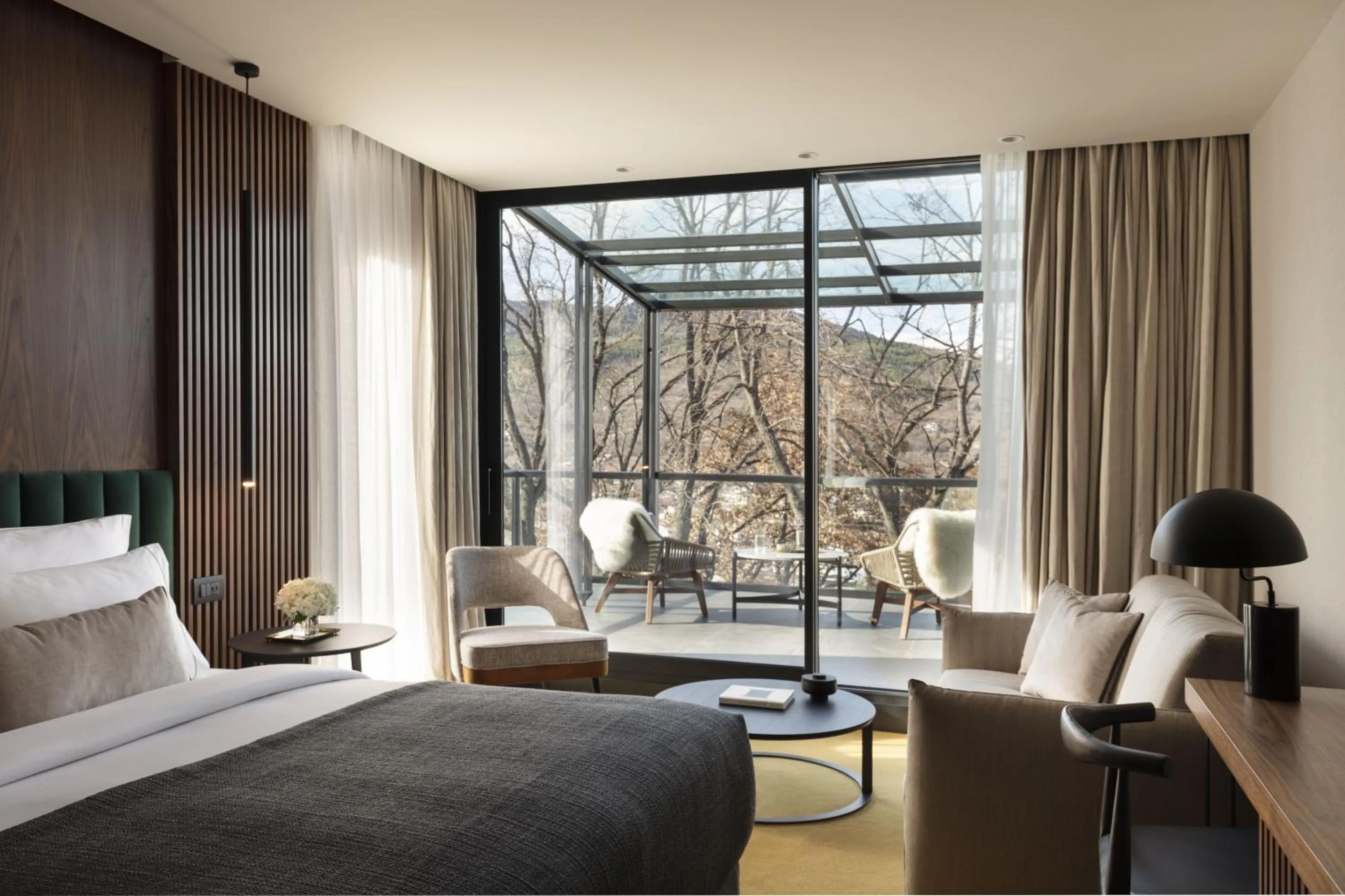 Bed in The Lynx Mountain Resort