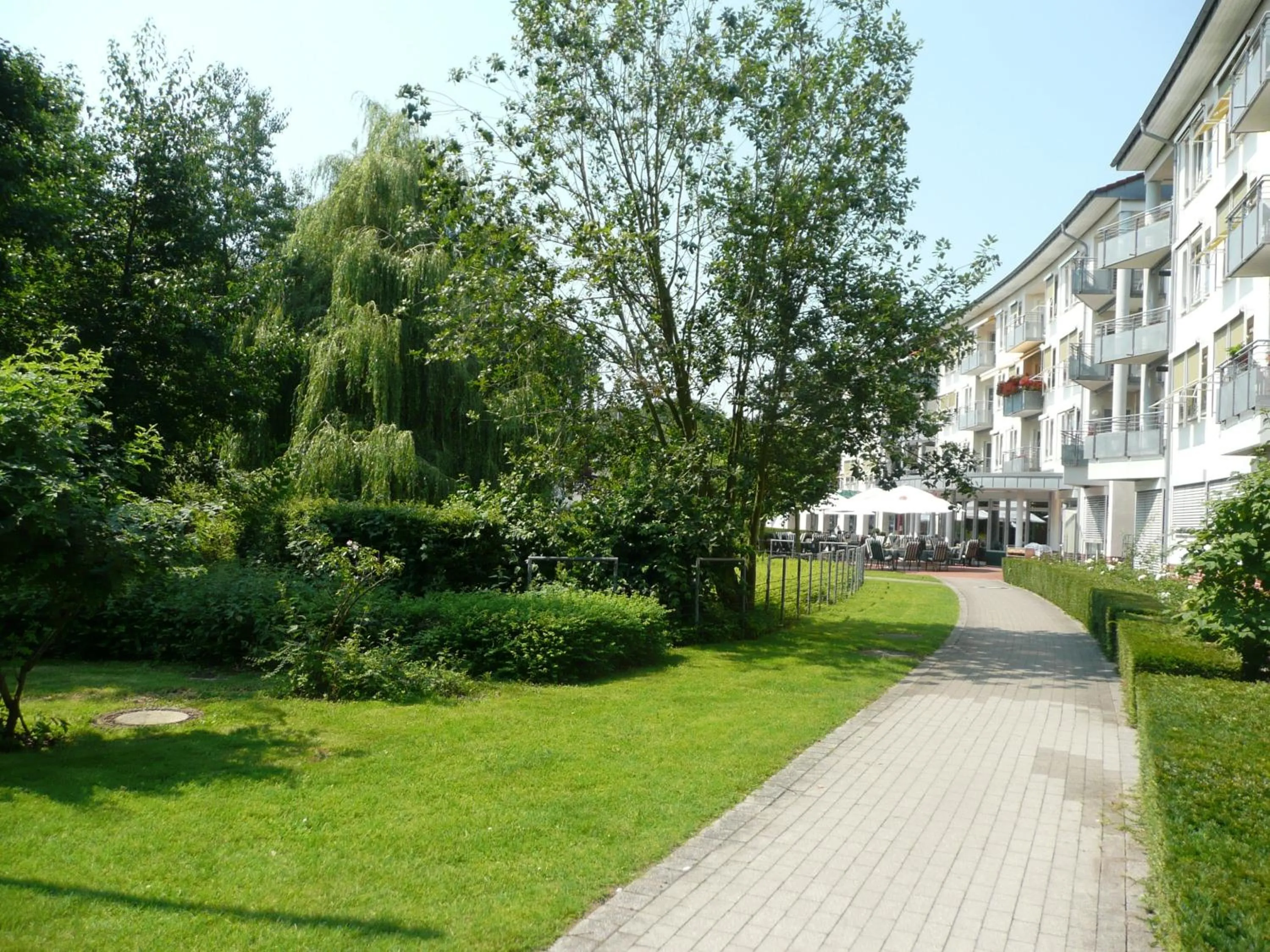 Facade/entrance, Garden in Residenz Hotel am Festspielhaus