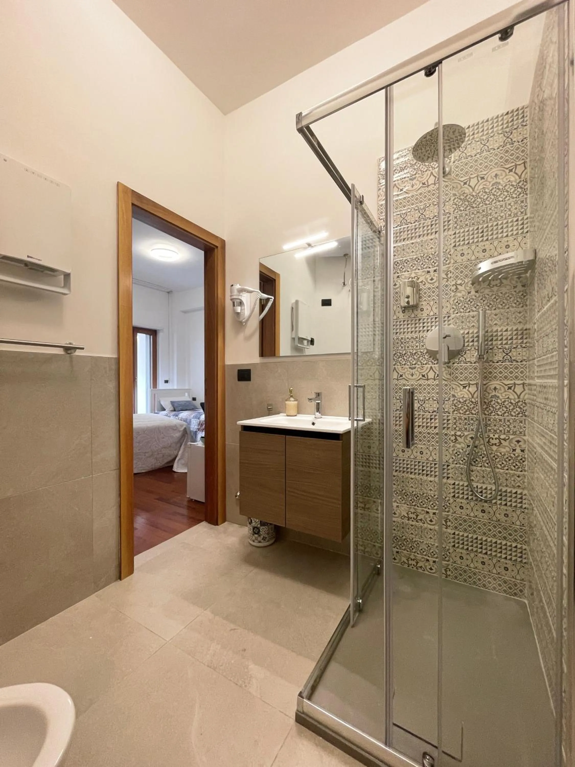 Shower in Dimore del Sud