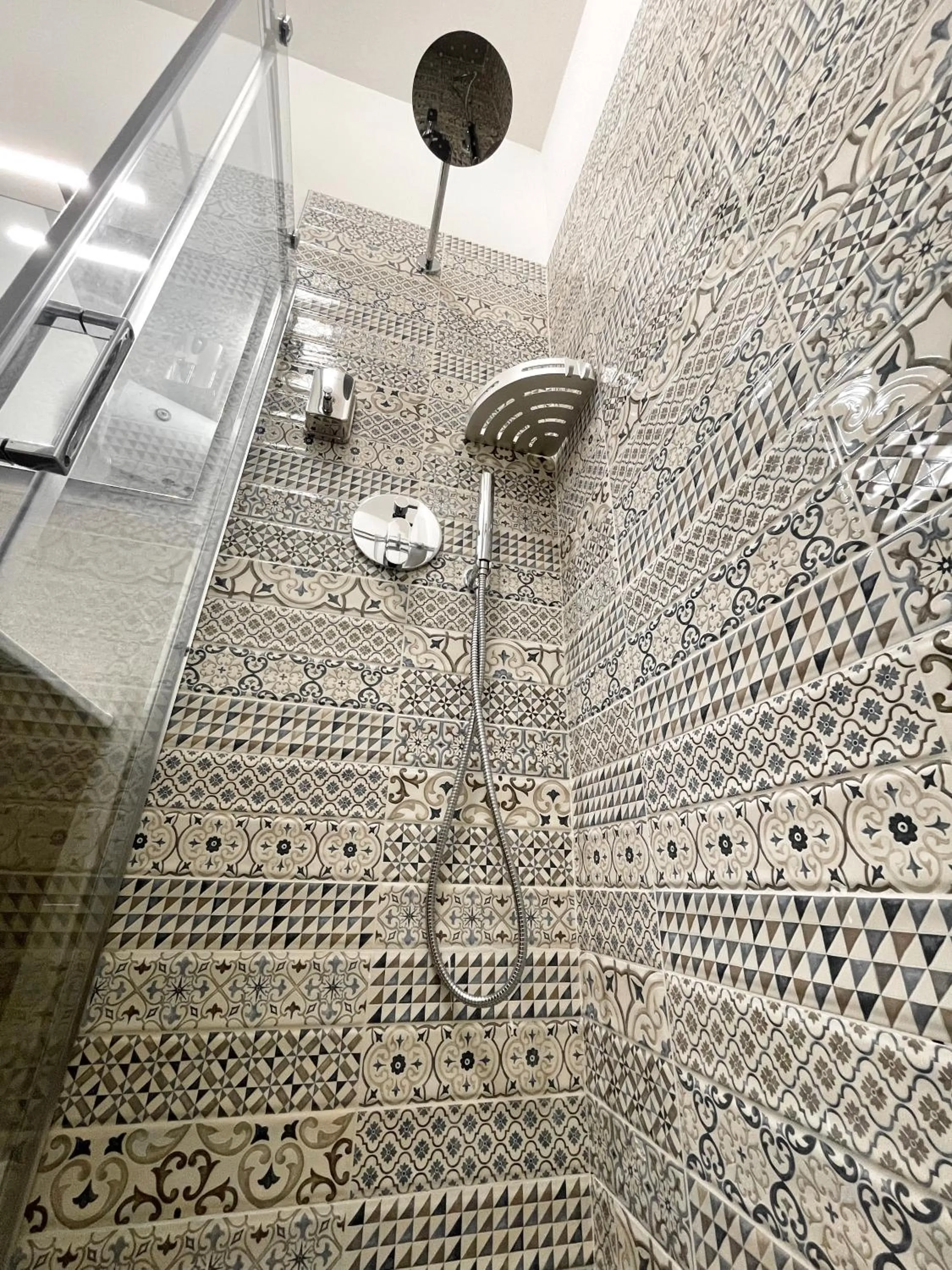 Shower in Dimore del Sud