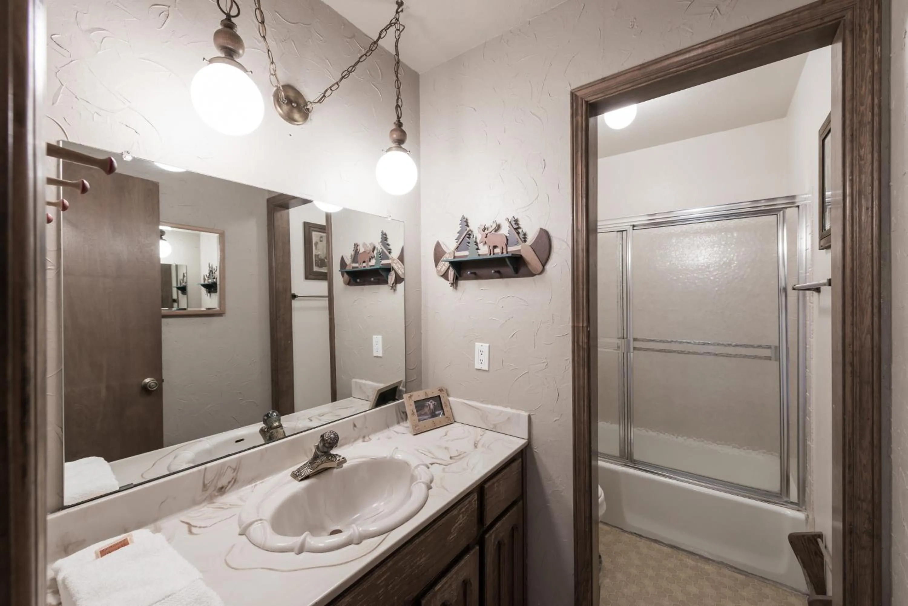 Bathroom in Cowboys, Indians and Outlaws