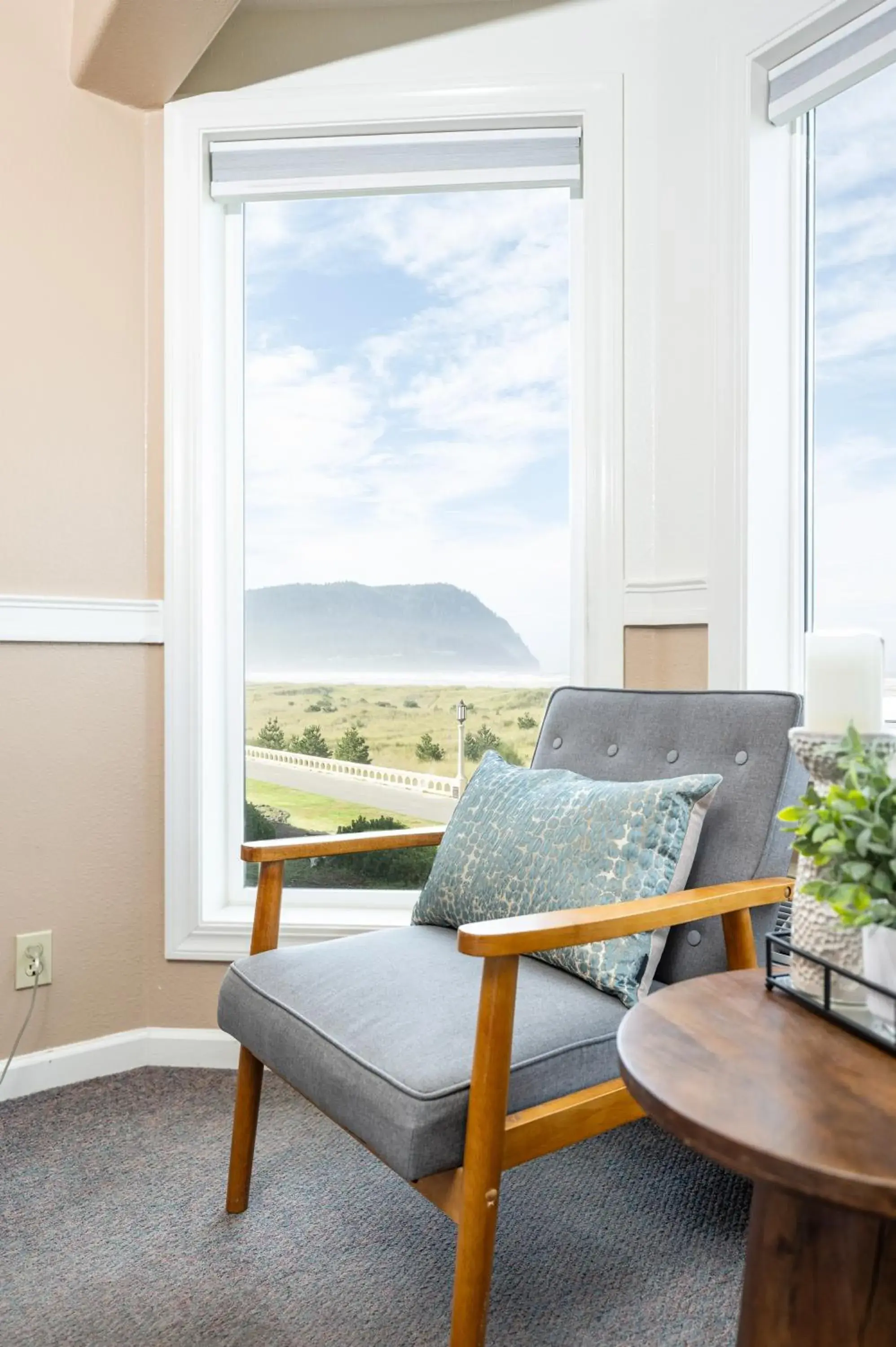 Queen Room with Sea View in The Seaside Oceanfront Inn Queen Room with Sea View in The Seaside Oceanfront Inn