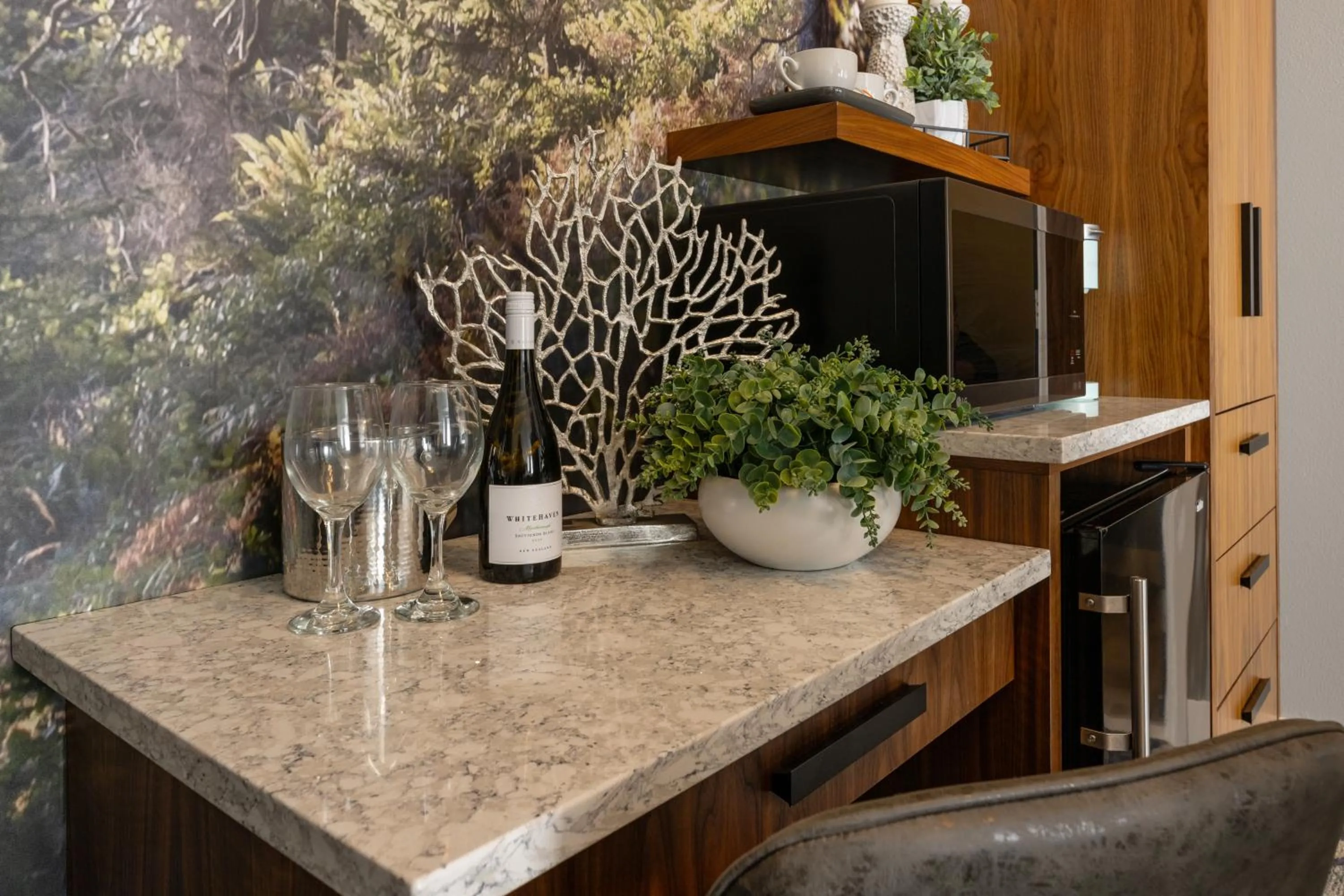 Food and drinks in The Seaside Oceanfront Inn