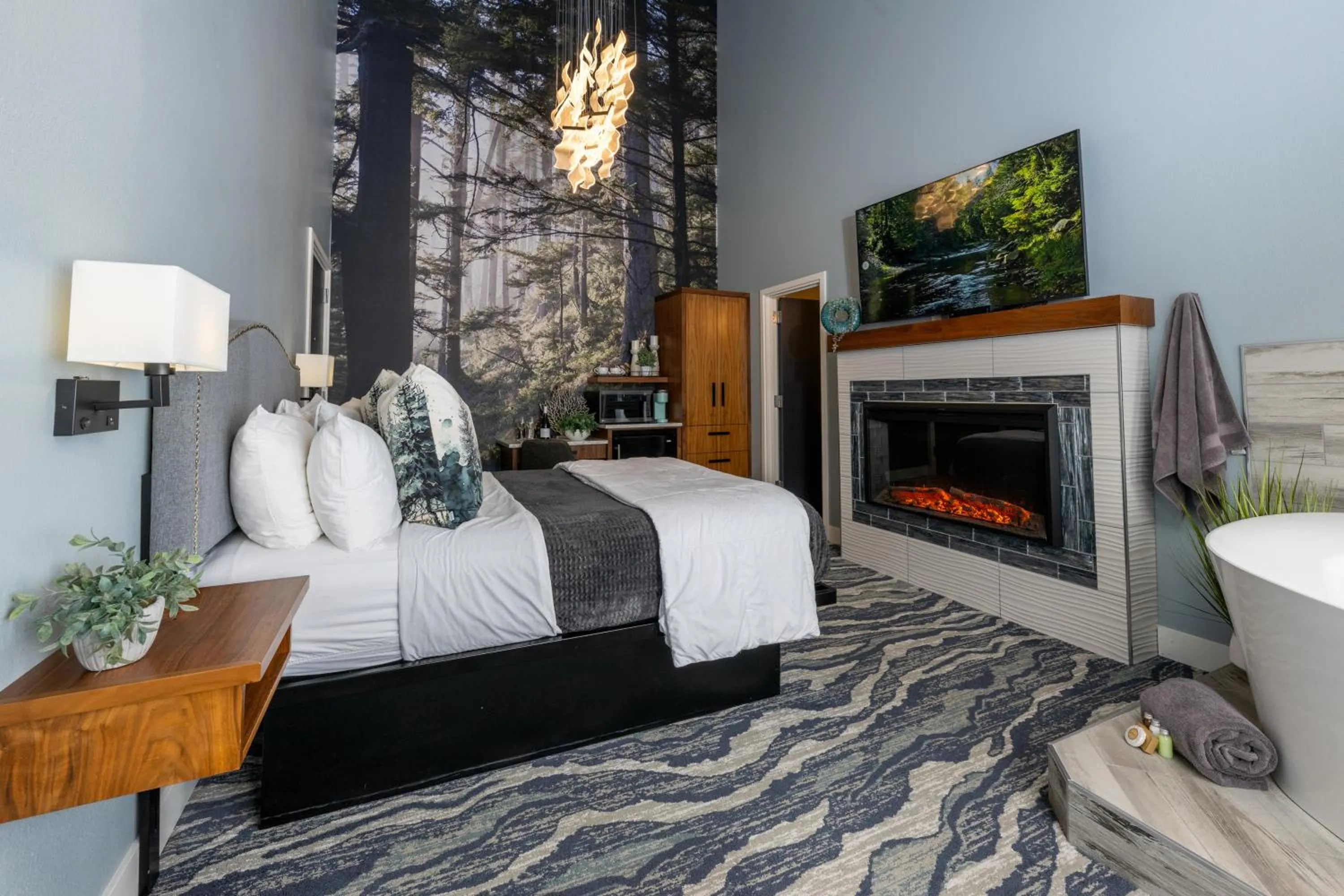 Bed in The Seaside Oceanfront Inn