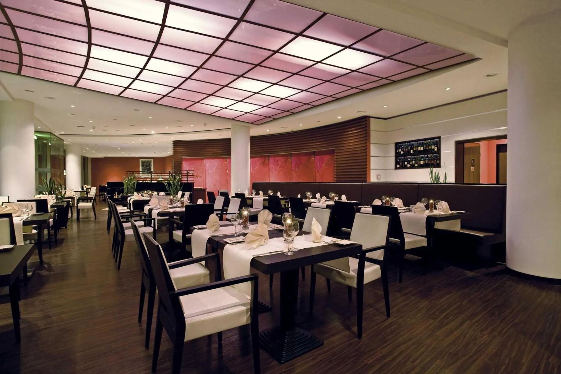 Restaurant/places to eat in Lindner Hotel Cottbus