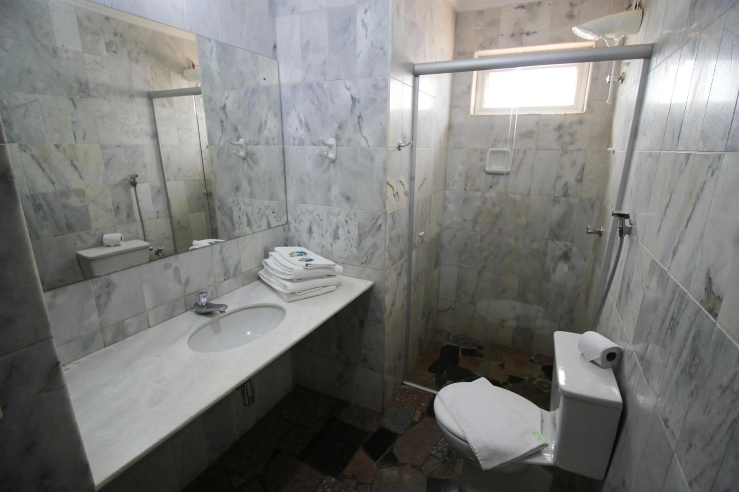 Bathroom in Pousada Água Eterna