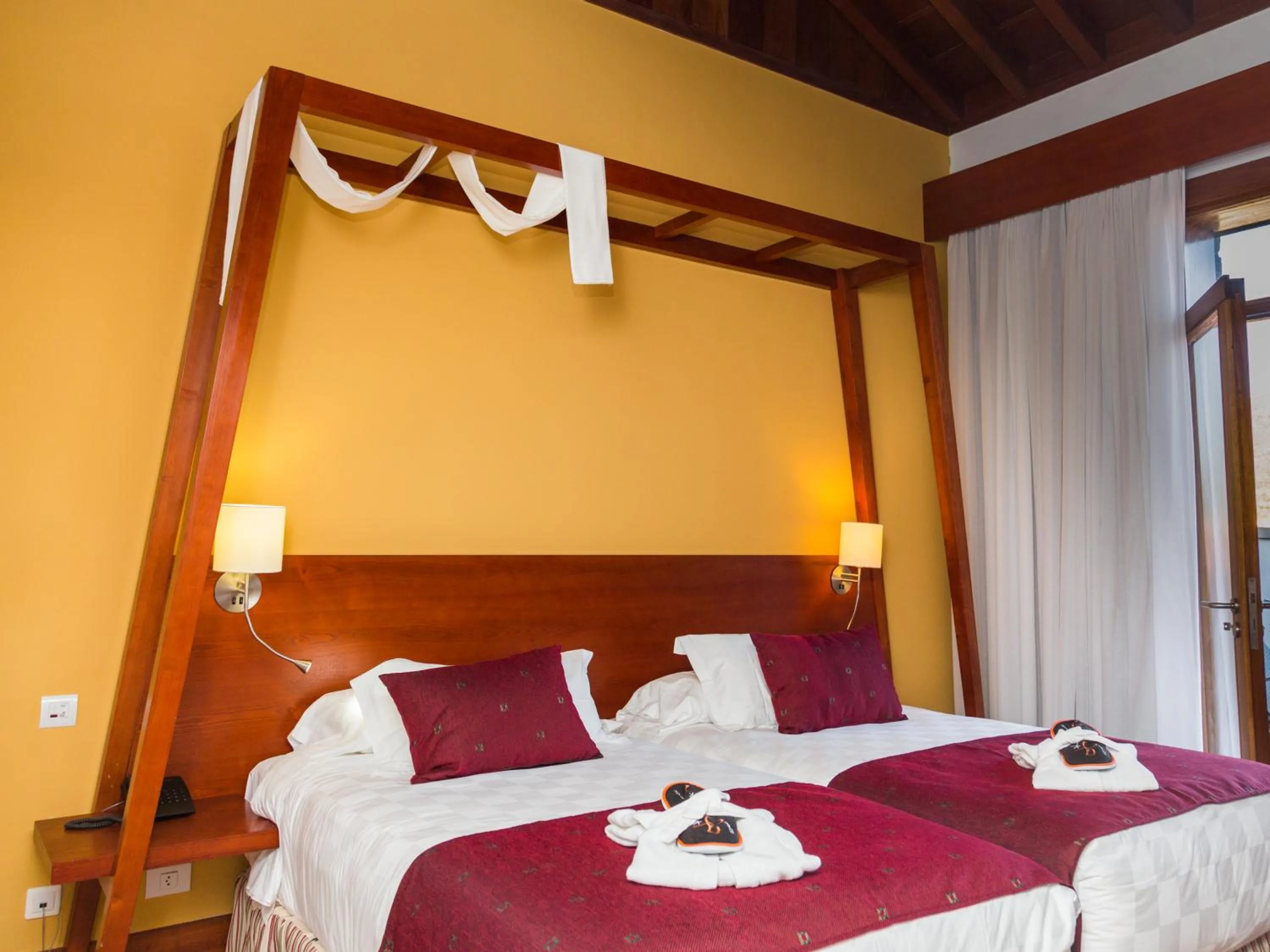 Mountain view, Bed in La Casona del Patio
