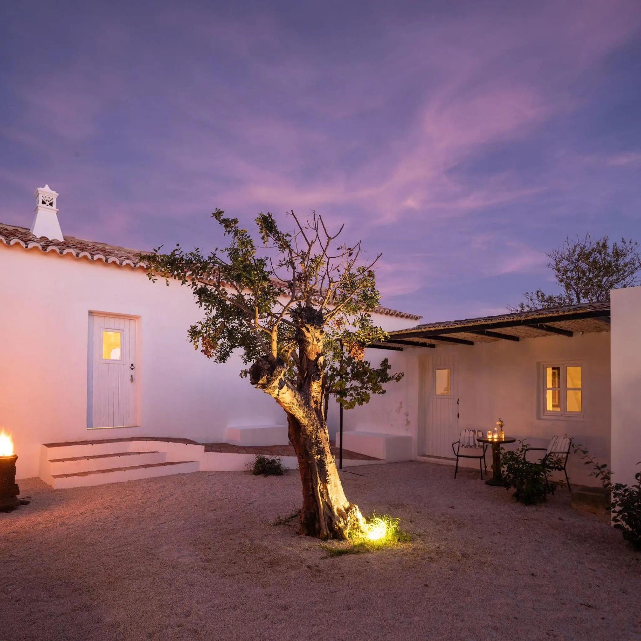 Property building in Hospedaria