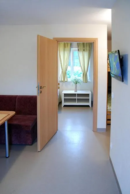 Decorative detail, Bed in Beluga