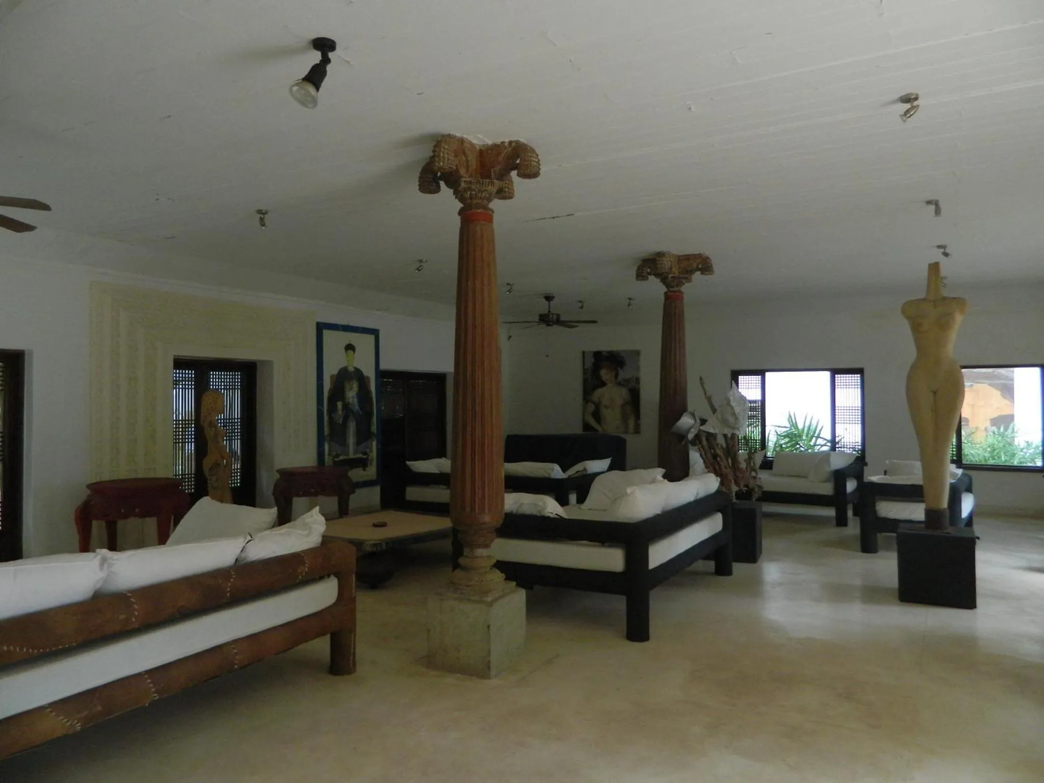Lounge or bar, Bed in White Elephant Sea Lodge