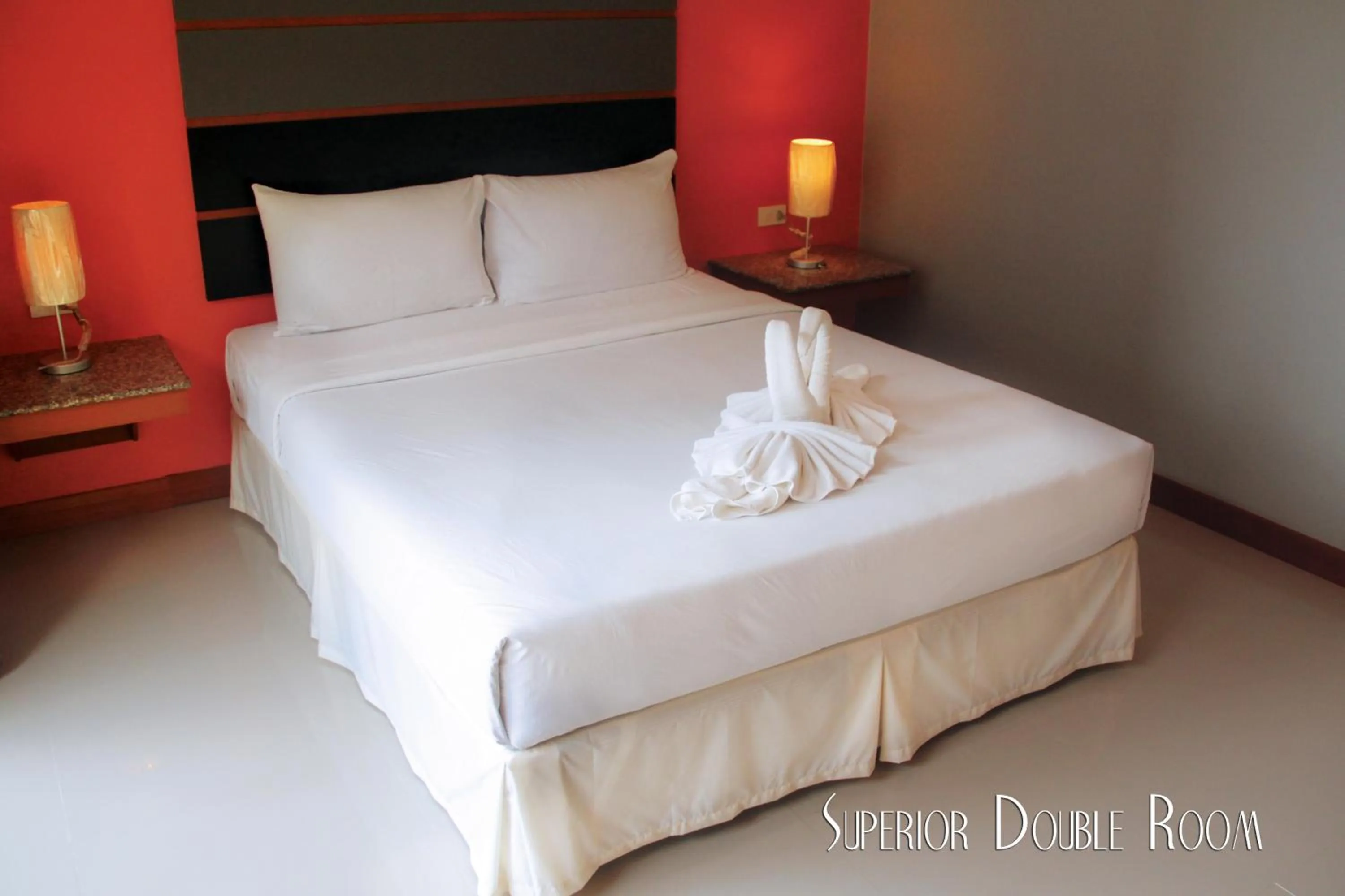 Bed in Phangan Pearl Villa