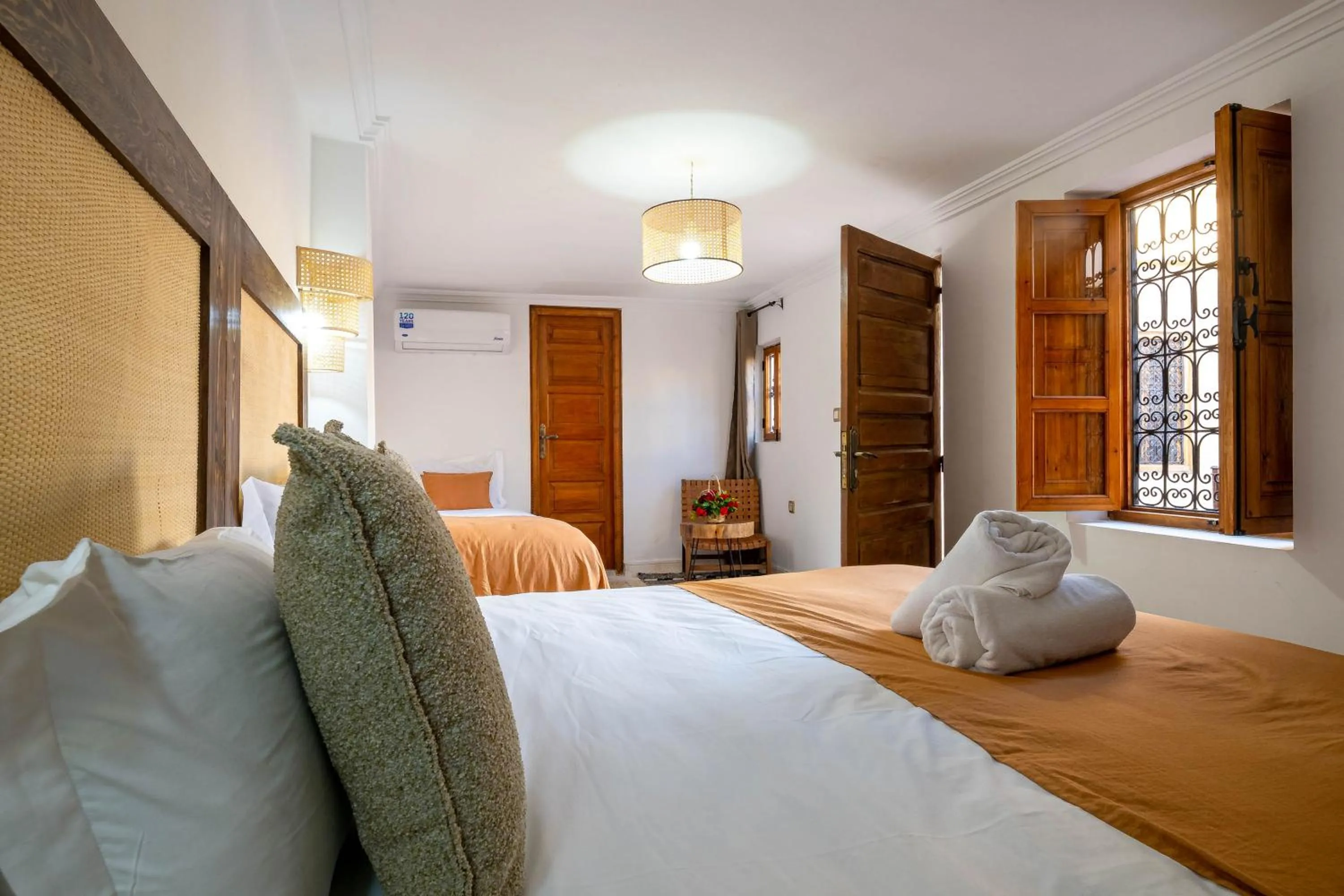 Photo of the whole room, Bed in Riad La Croix Berbere Deluxe