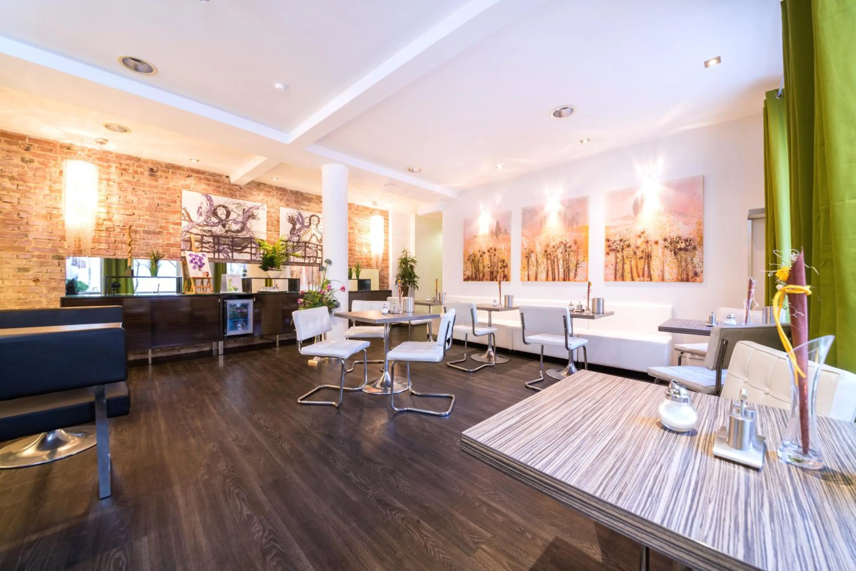 Lounge or bar in ArtHotel City