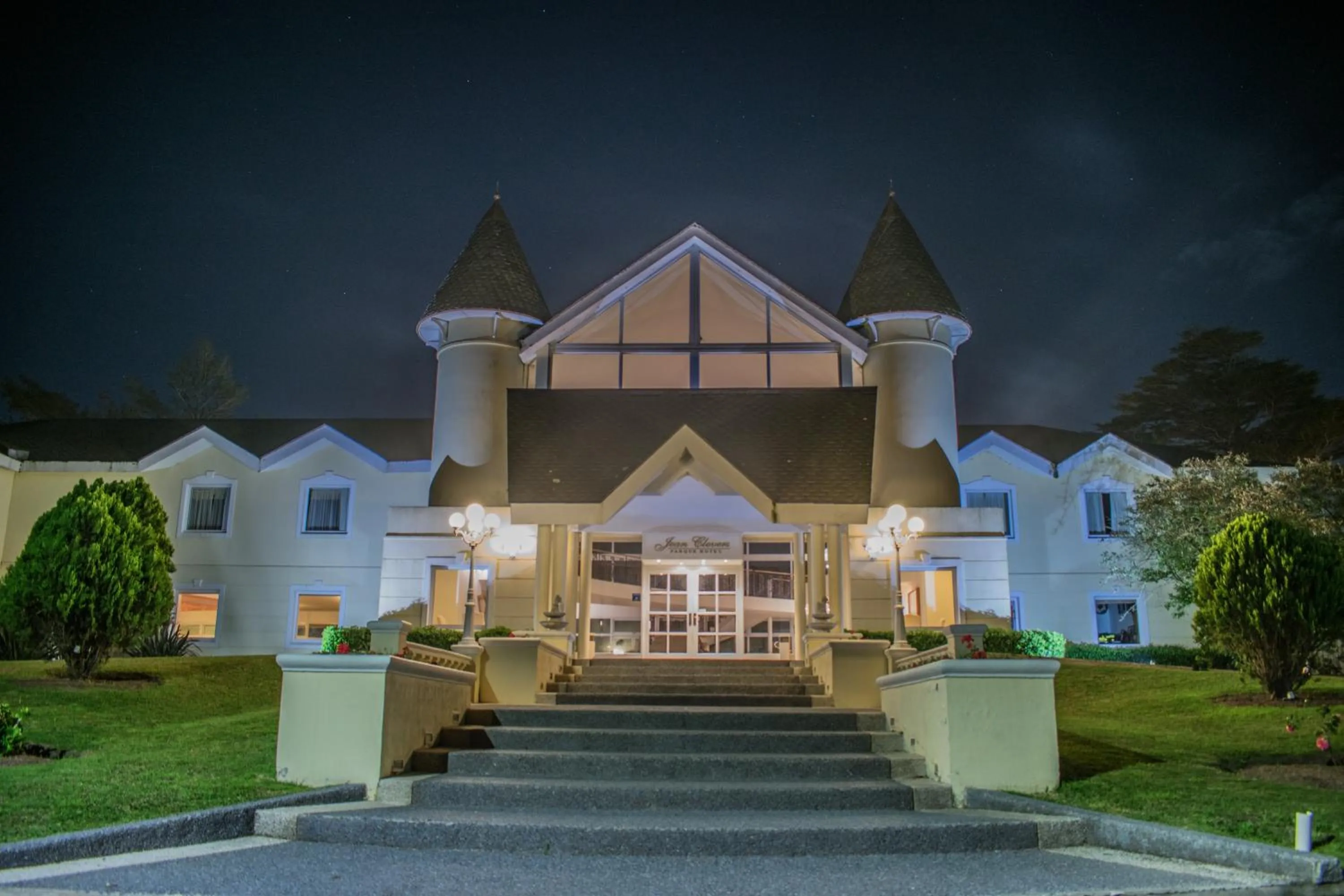 Facade/entrance in Parque Hotel Jean Clevers