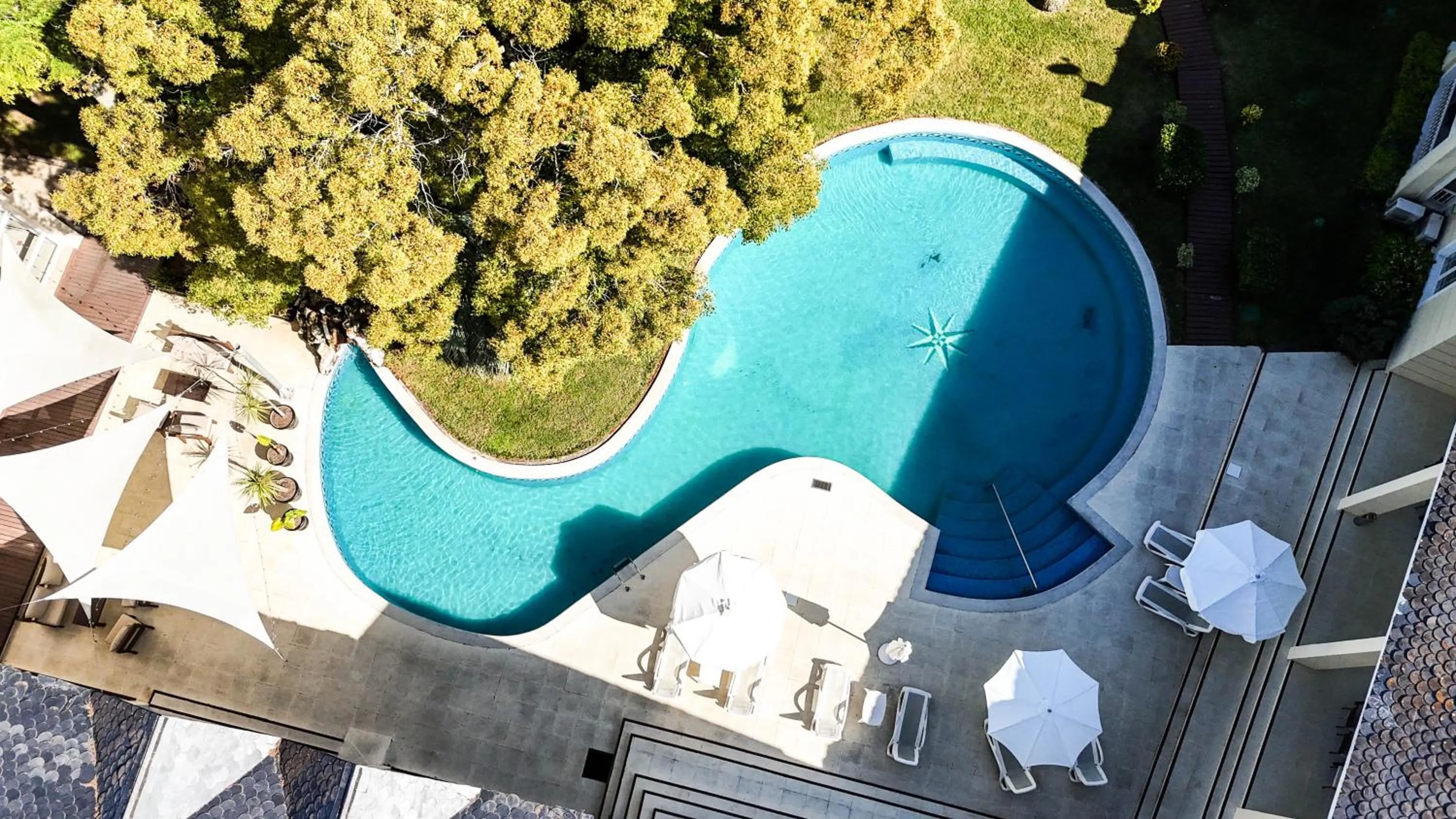 Pool view in Parque Hotel Jean Clevers