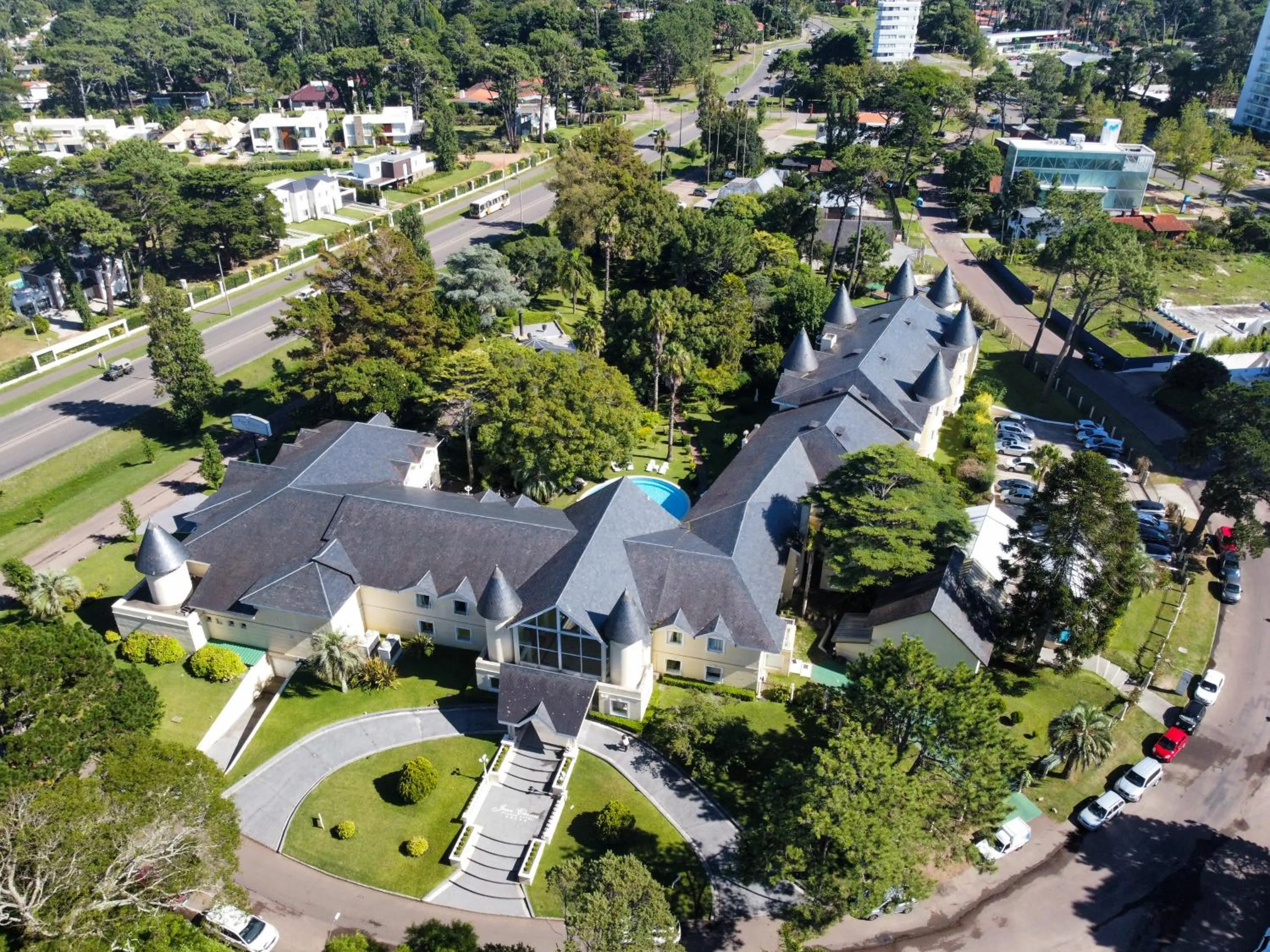 Property building in Parque Hotel Jean Clevers