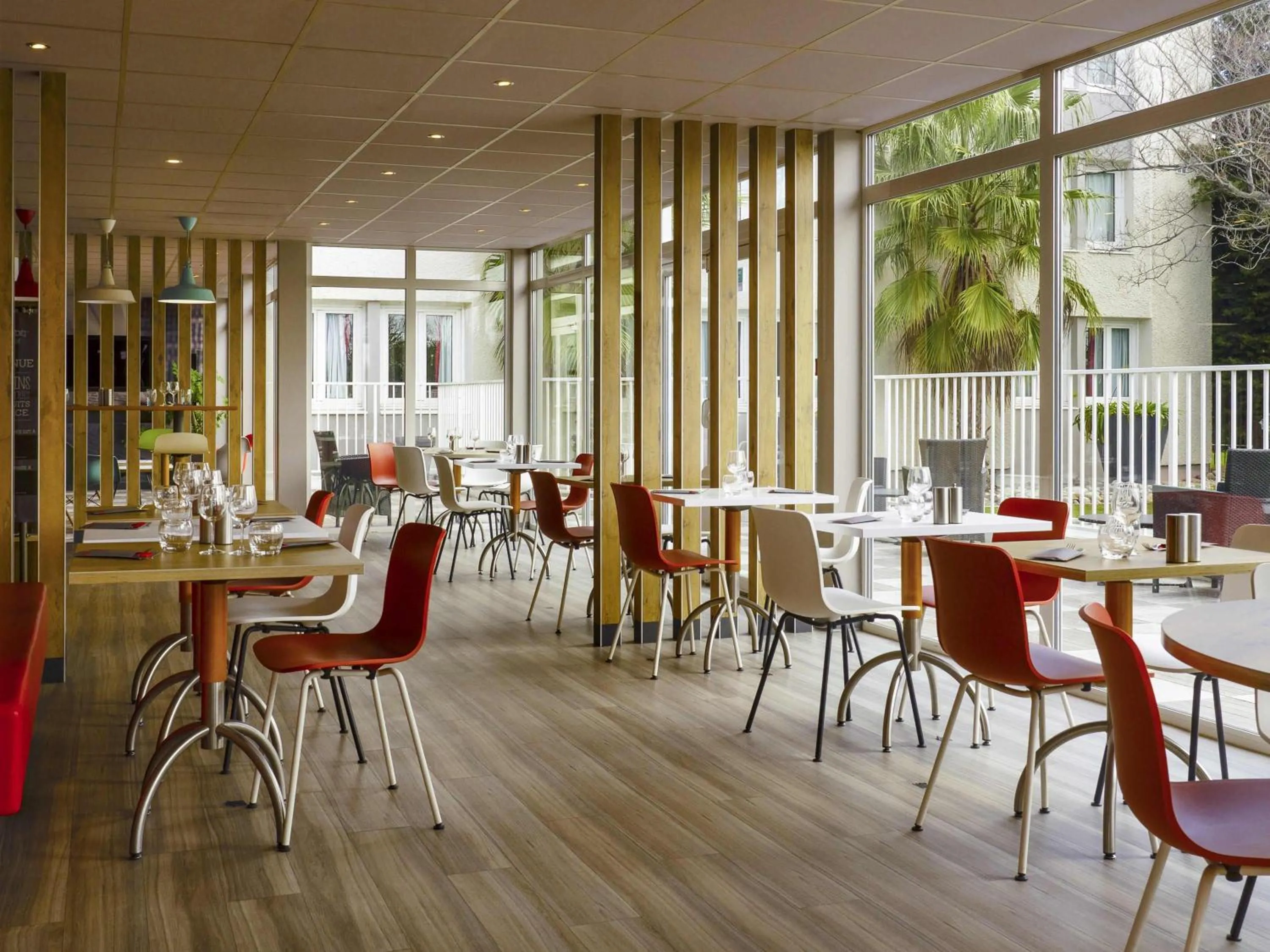 Restaurant/places to eat in ibis Arles