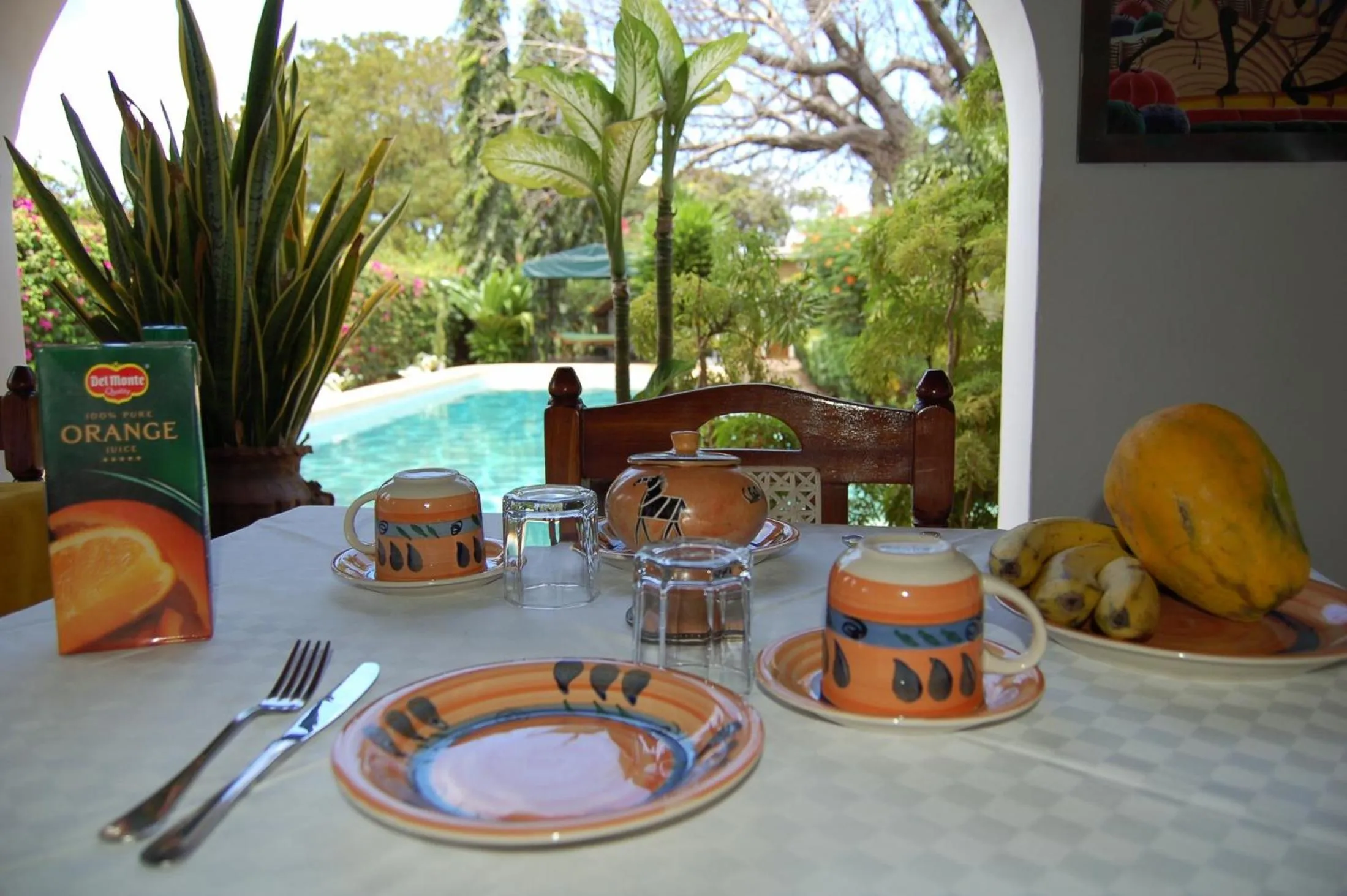 Food and drinks in JoysVilla Family Holiday Home