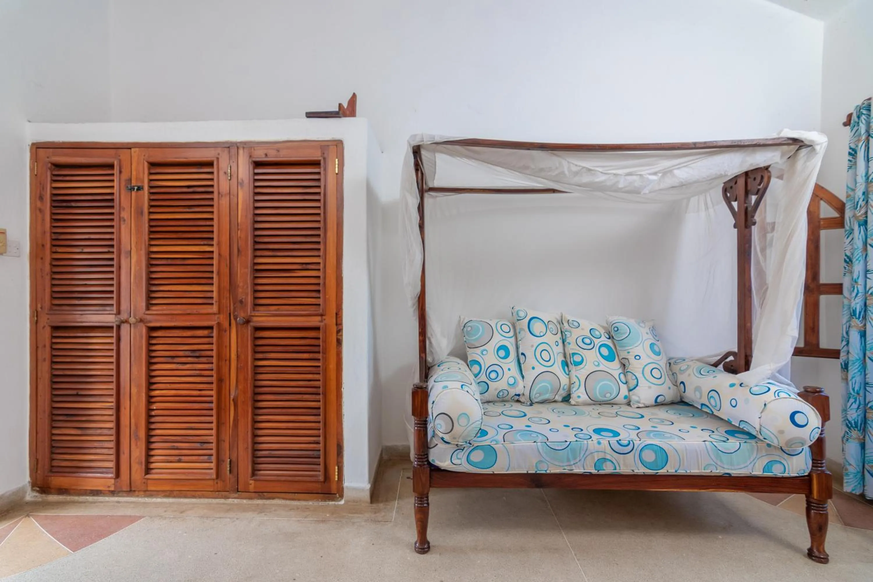 Seating area, Bed in JoysVilla Family Holiday Home