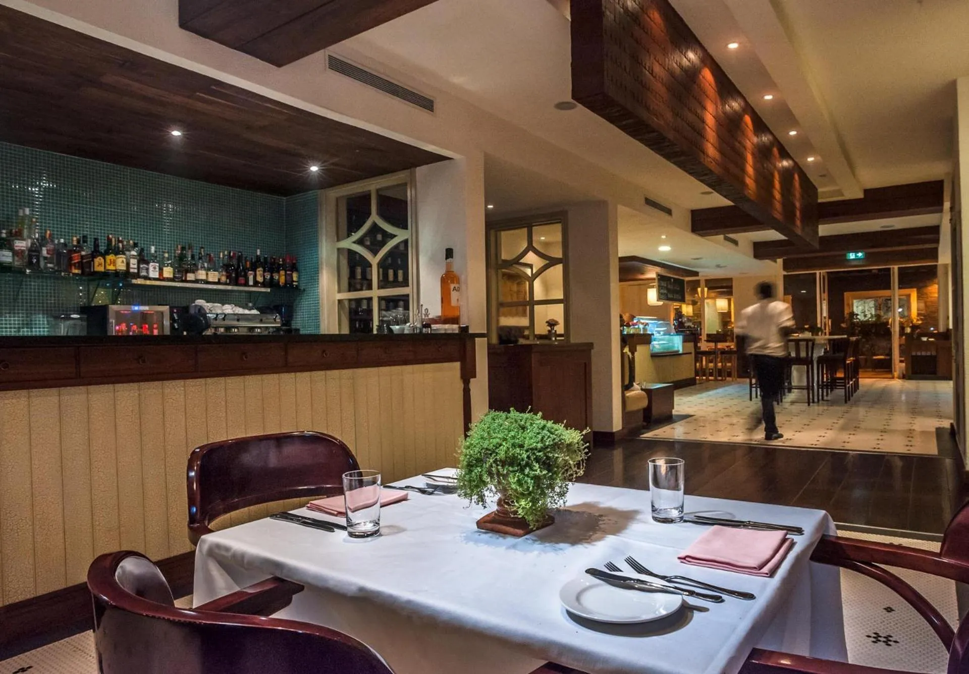 Restaurant/places to eat in Villa Rosa Kempinski