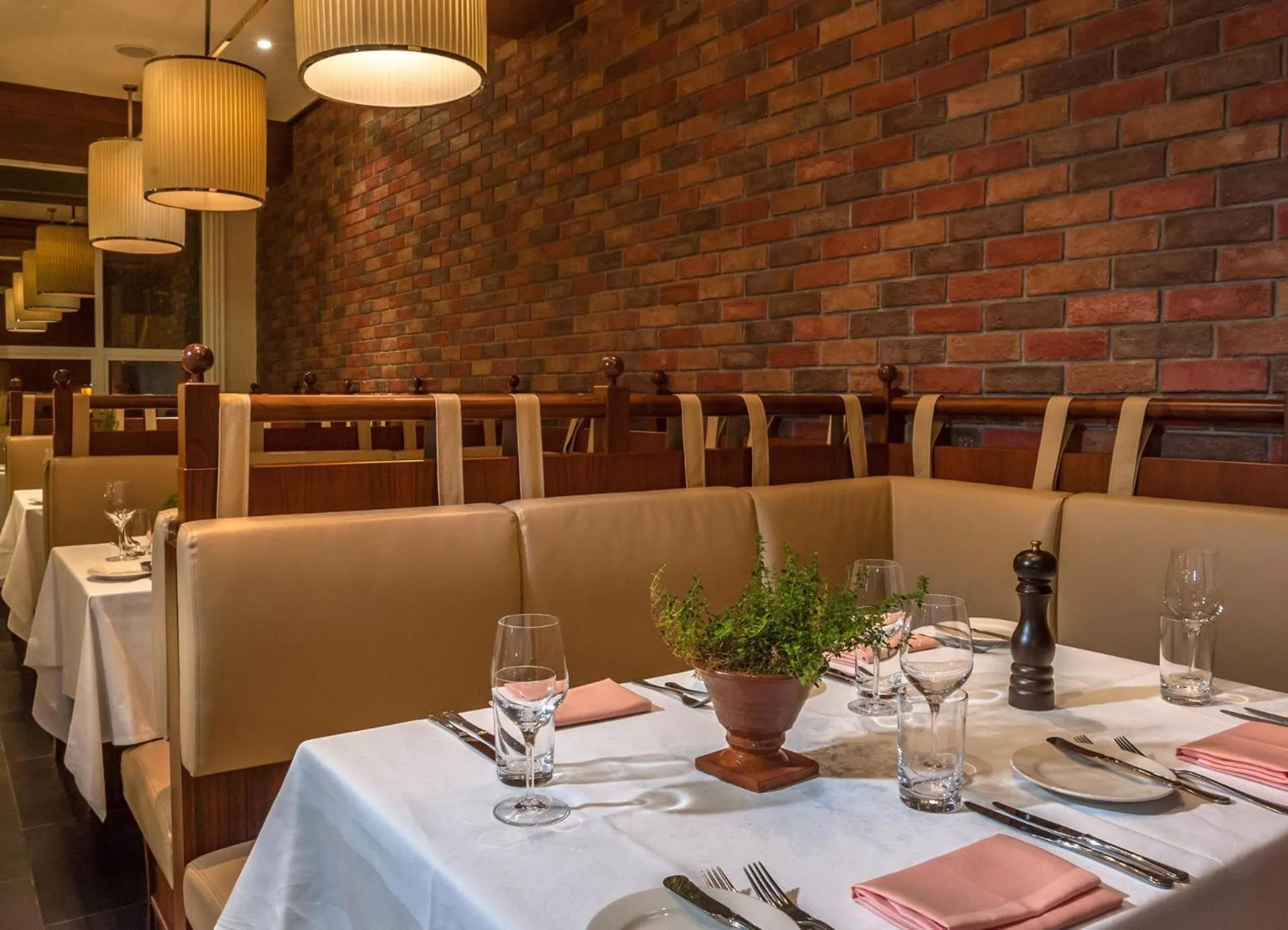 Restaurant/places to eat in Villa Rosa Kempinski