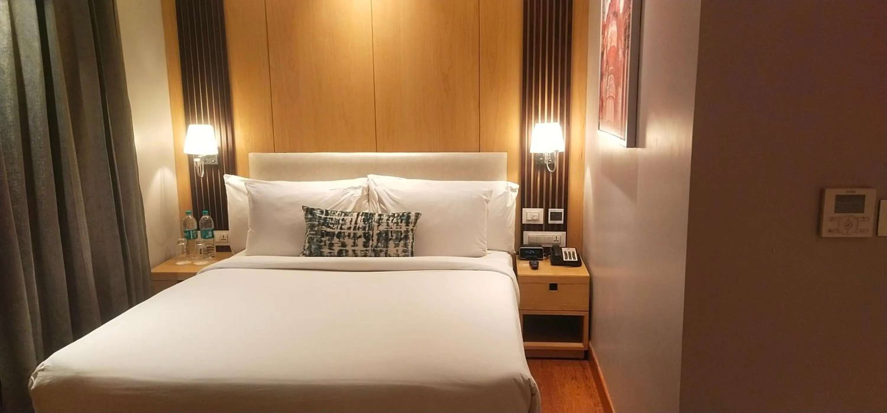 Bed in Best Western Darbar