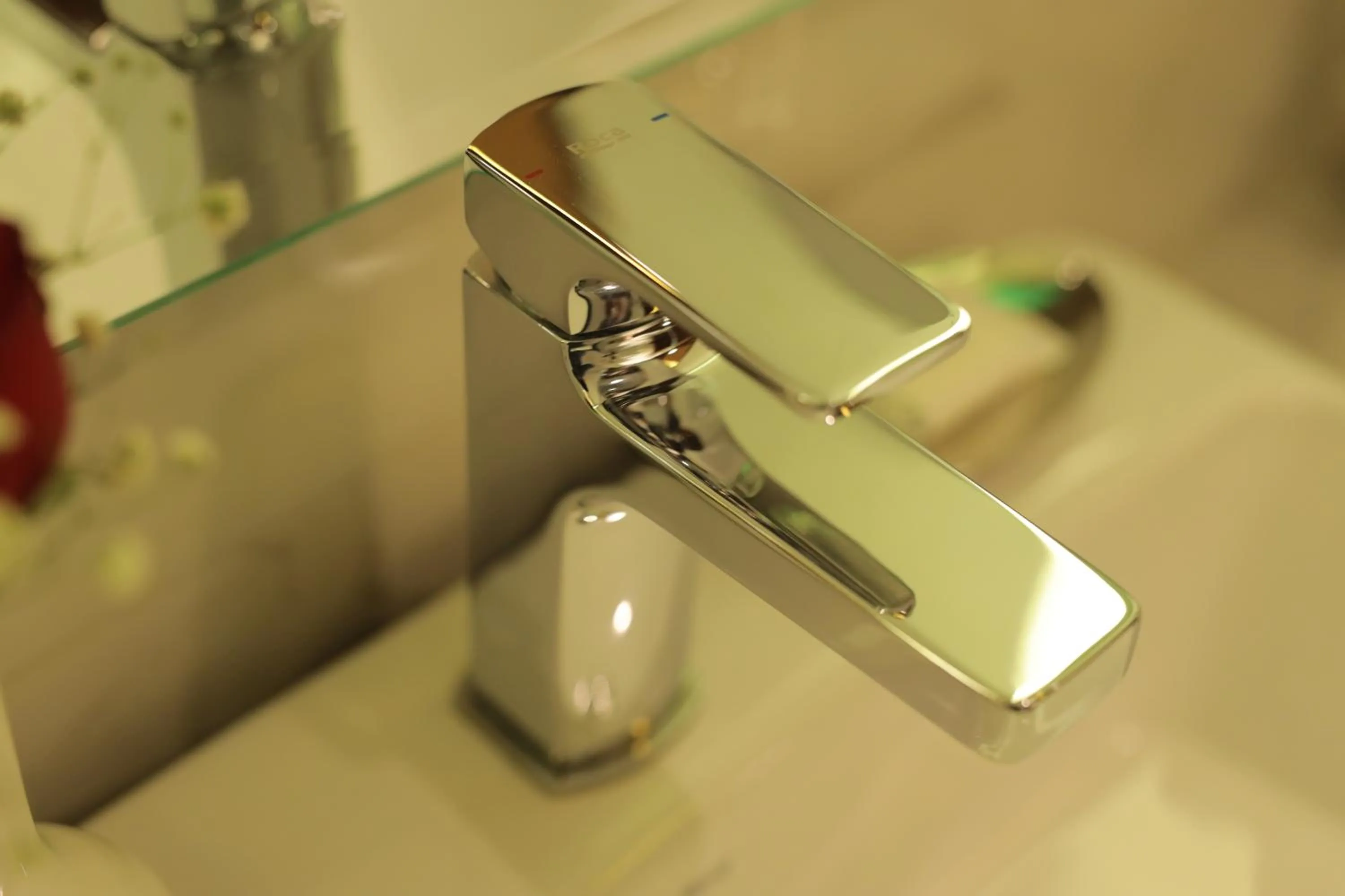 Bathroom in Best Western Darbar