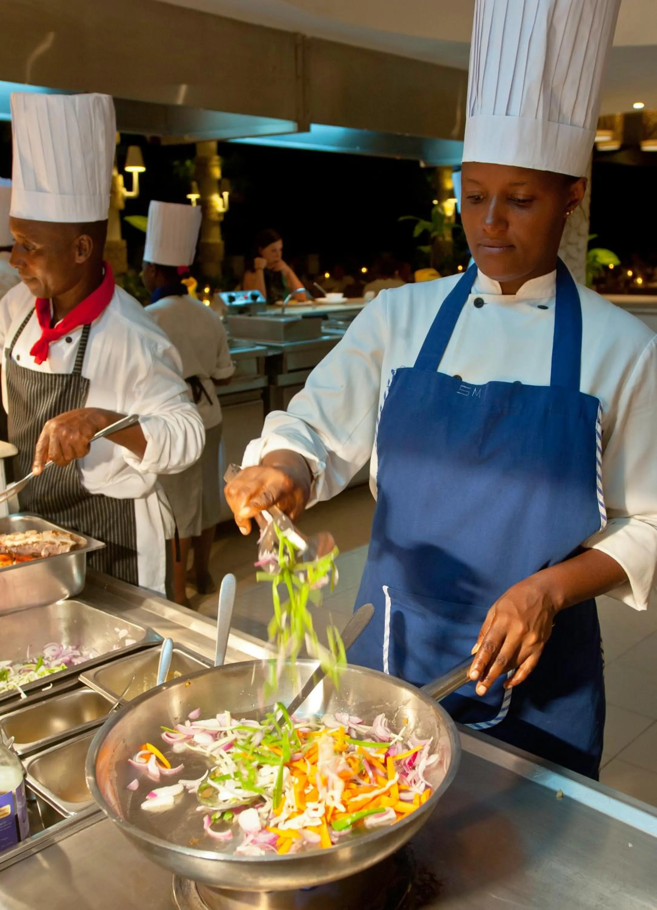 Food in Leopard Beach Resort and Spa