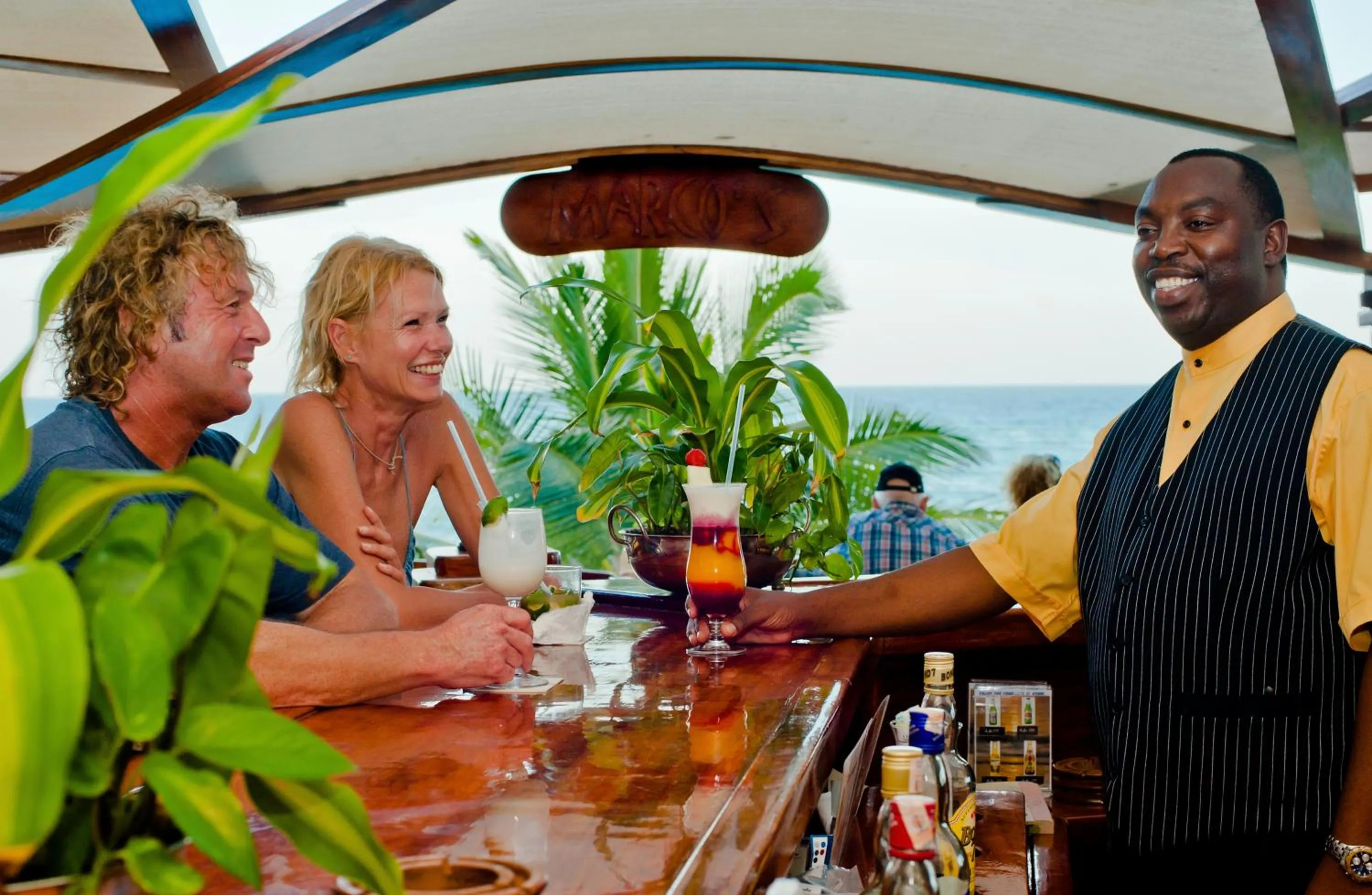 Lounge or bar in Leopard Beach Resort and Spa