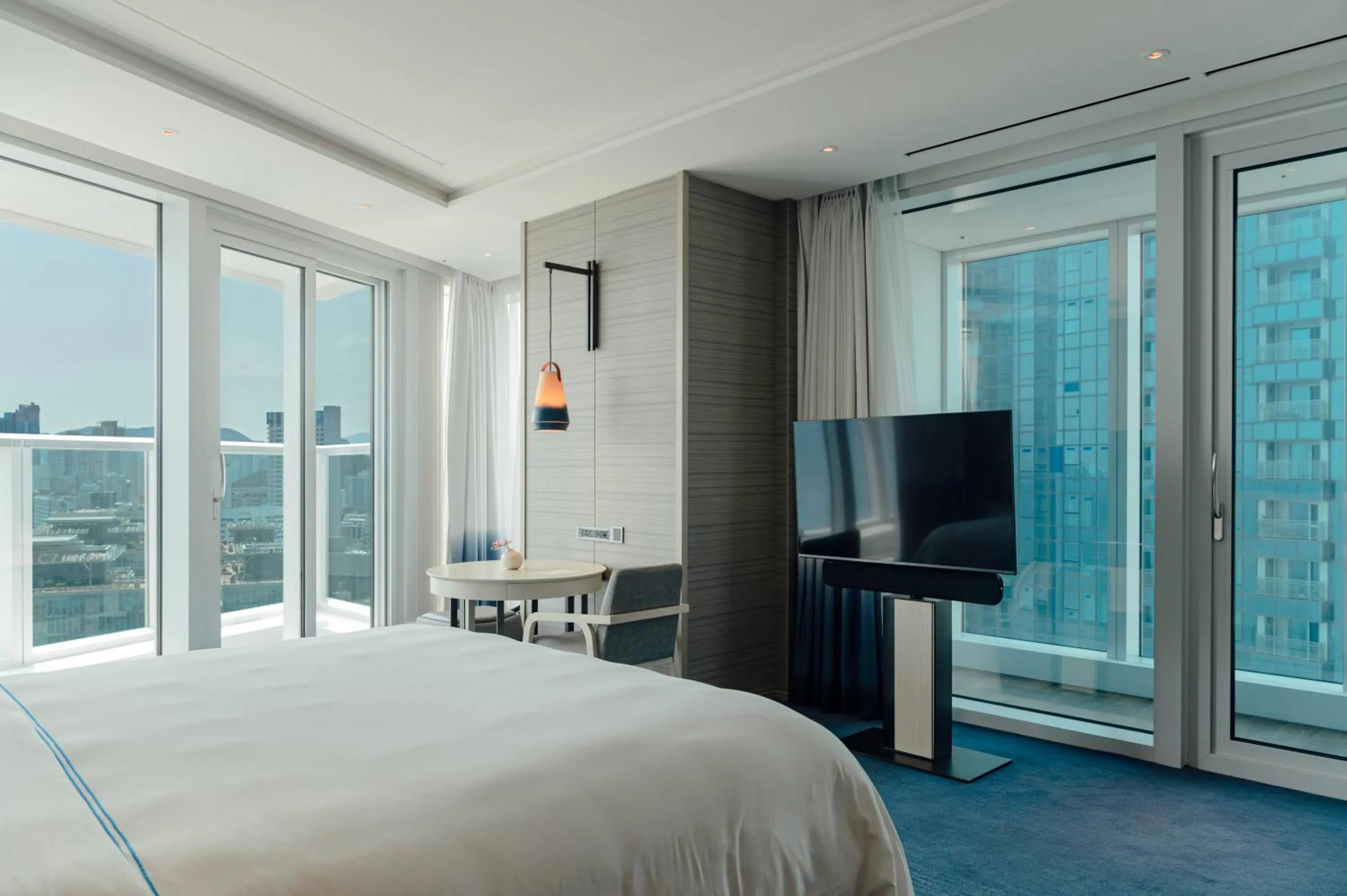 Bedroom, Bed in Signiel Busan